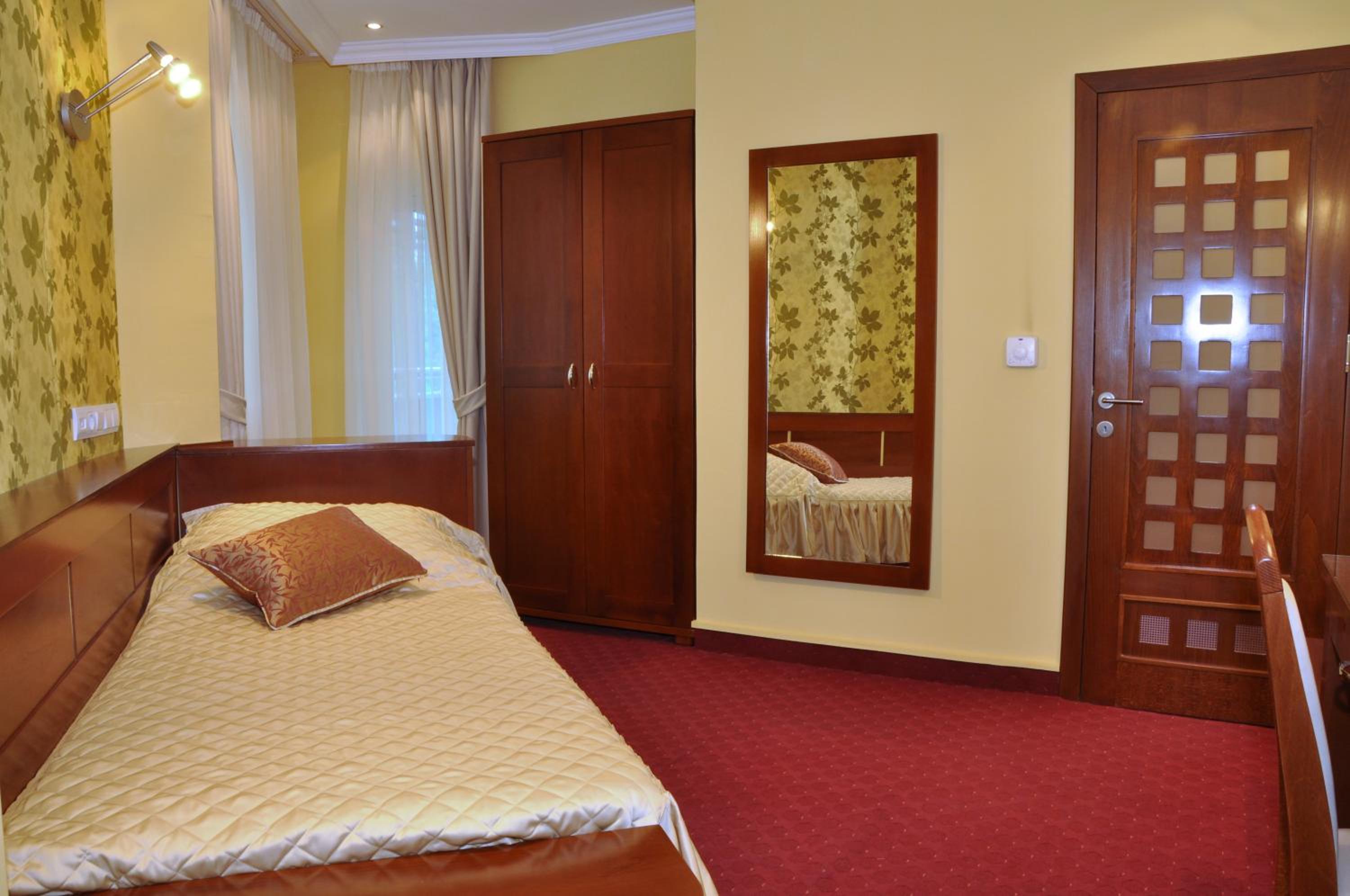 Single Room photo 3