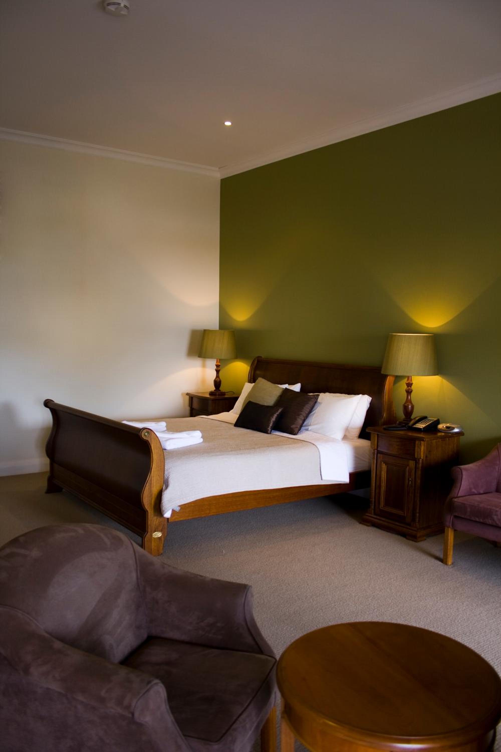 Deluxe King Room photo 1