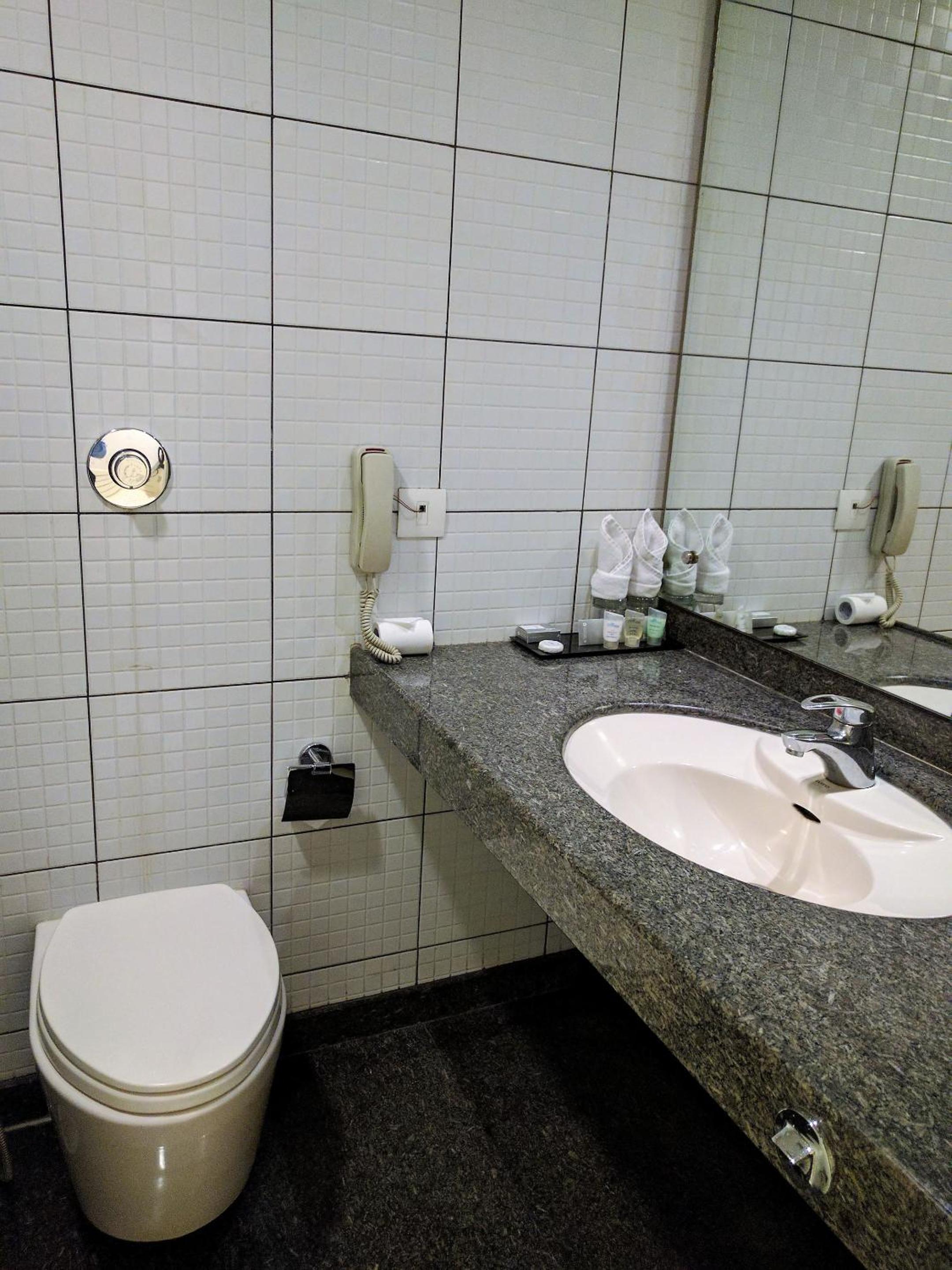 Twin Room - Photo 2