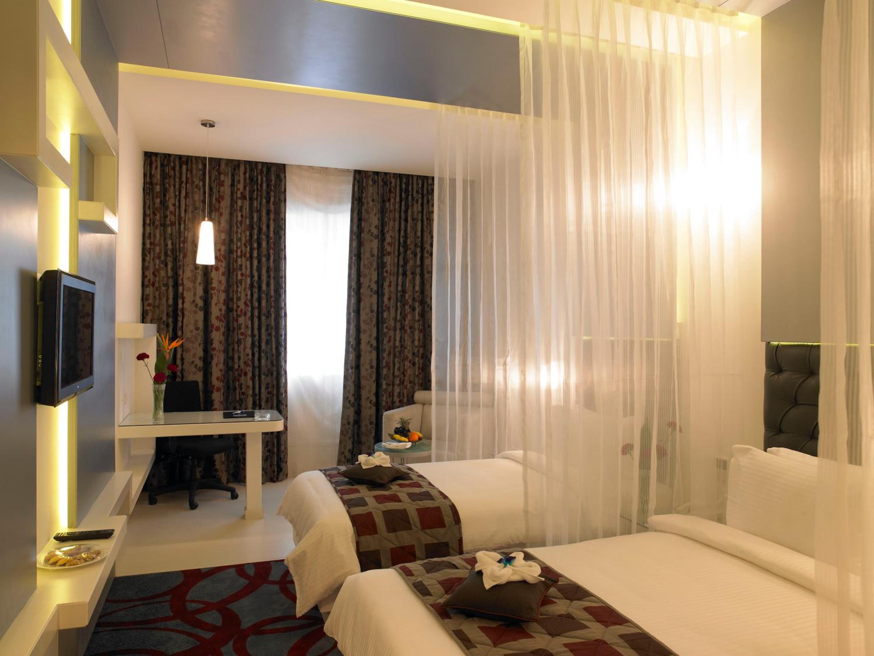 Twin Room - Photo 3