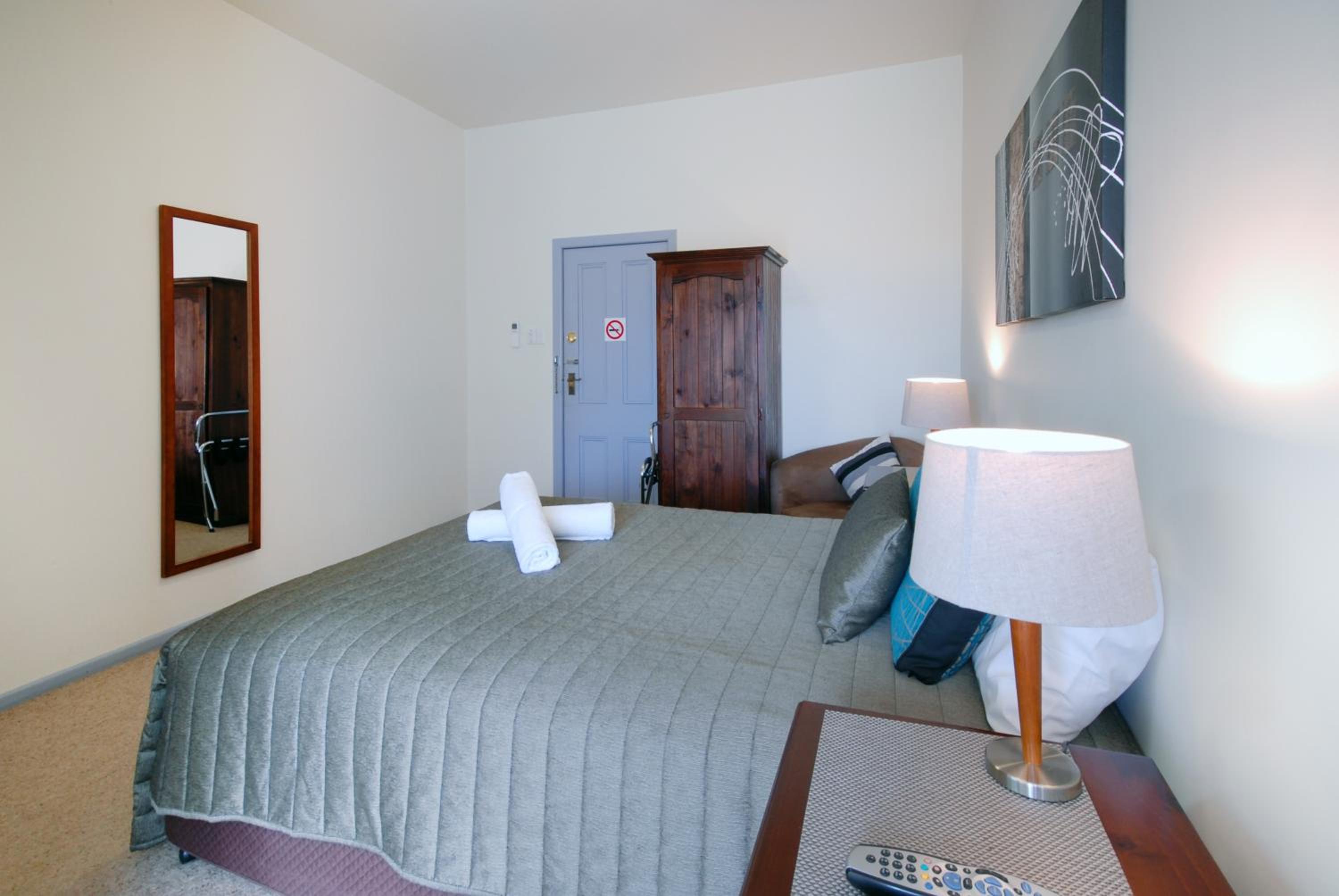 Queen Room with River View photo 3