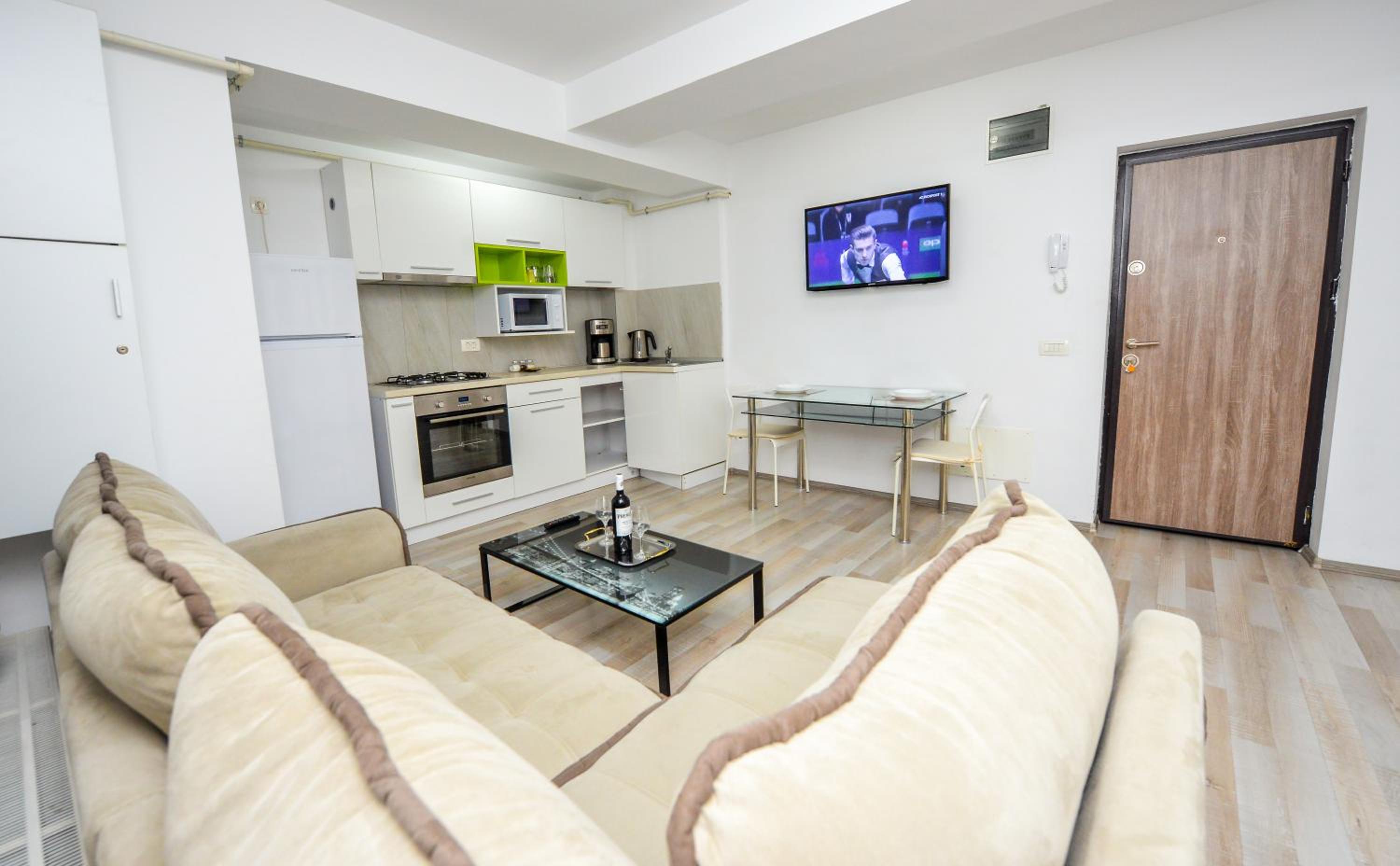 One-Bedroom Suite - Photo 19