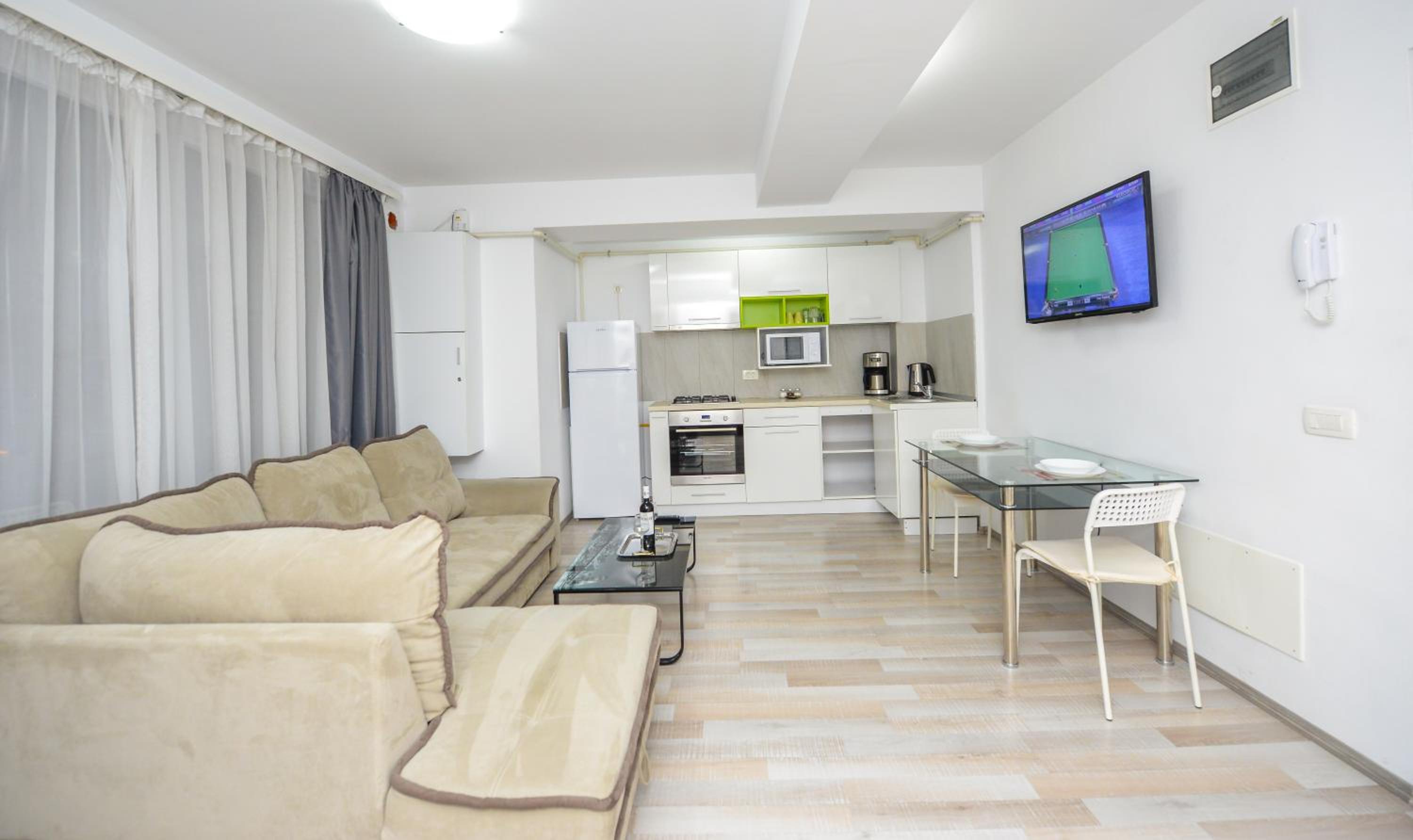 One-Bedroom Suite - Photo 20