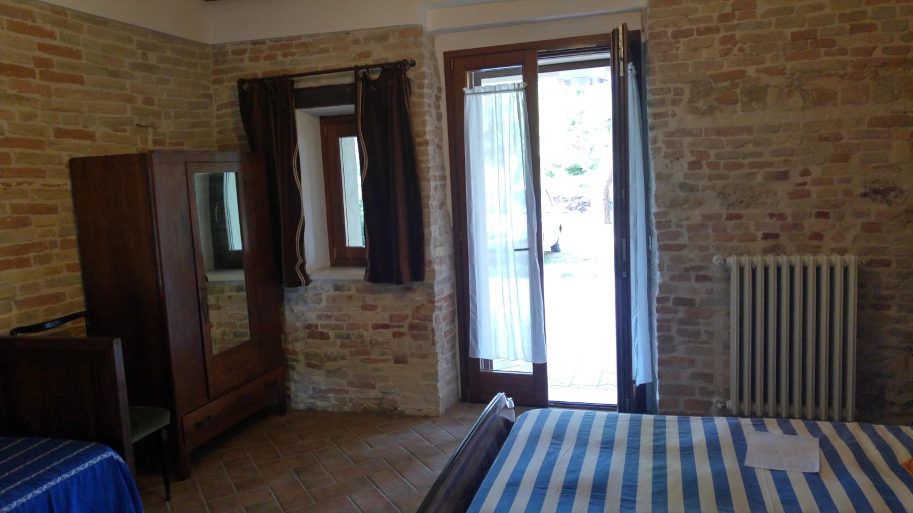 Triple Room with Private Bathroom - Photo 3