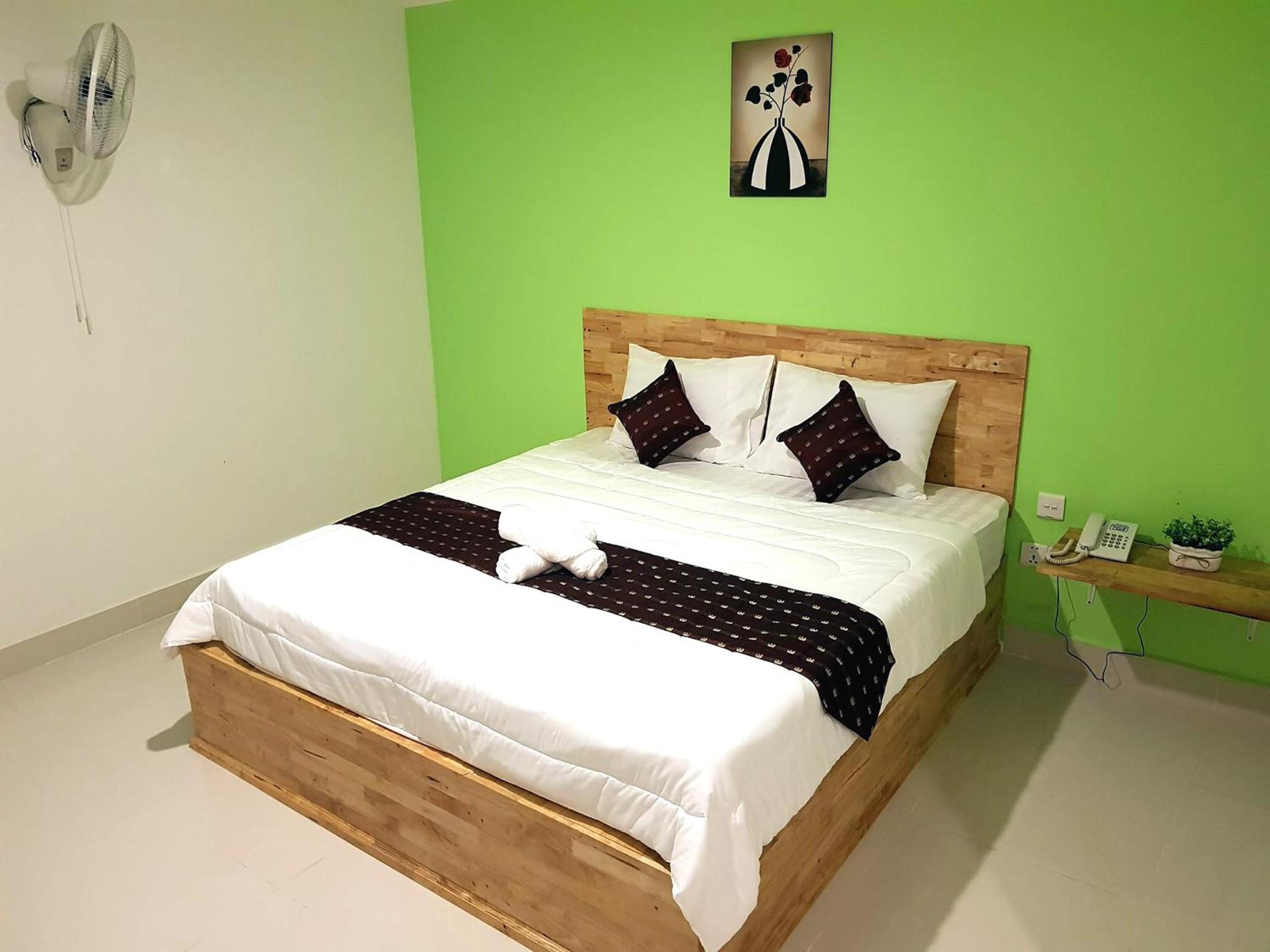 Deluxe Double Room - Free Pick Up photo 1