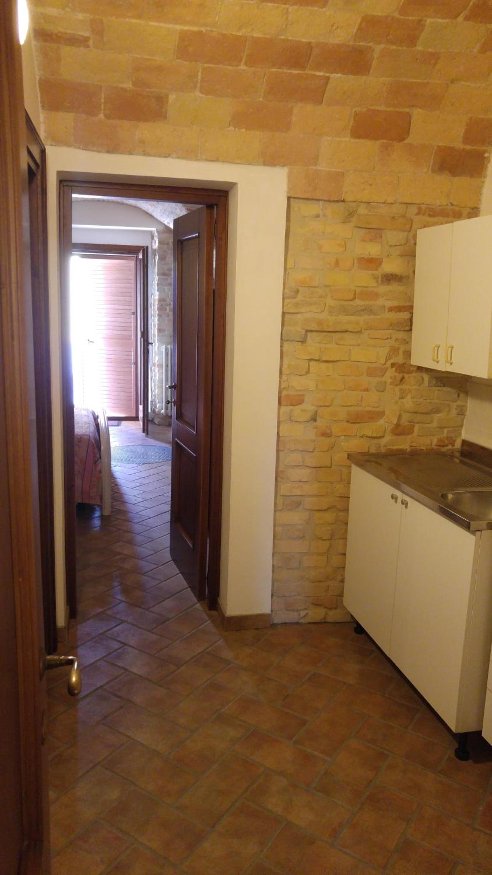 Quadruple Room with Private Bathroom - Photo 5