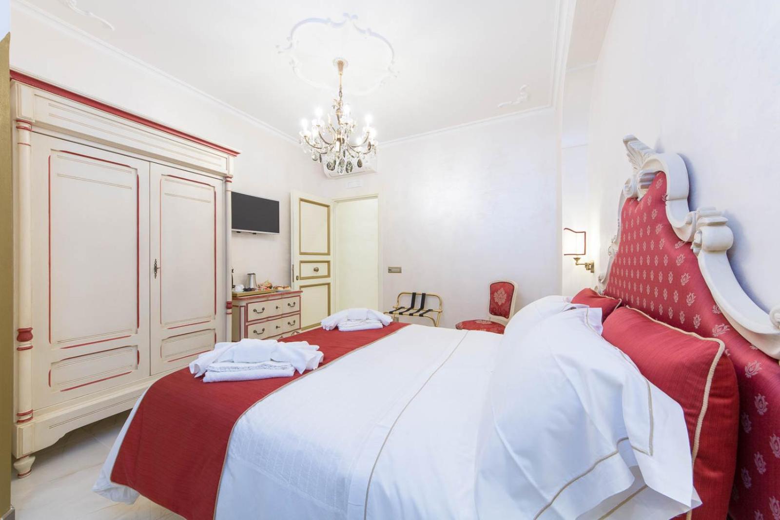 Double Room with Balcony photo 2