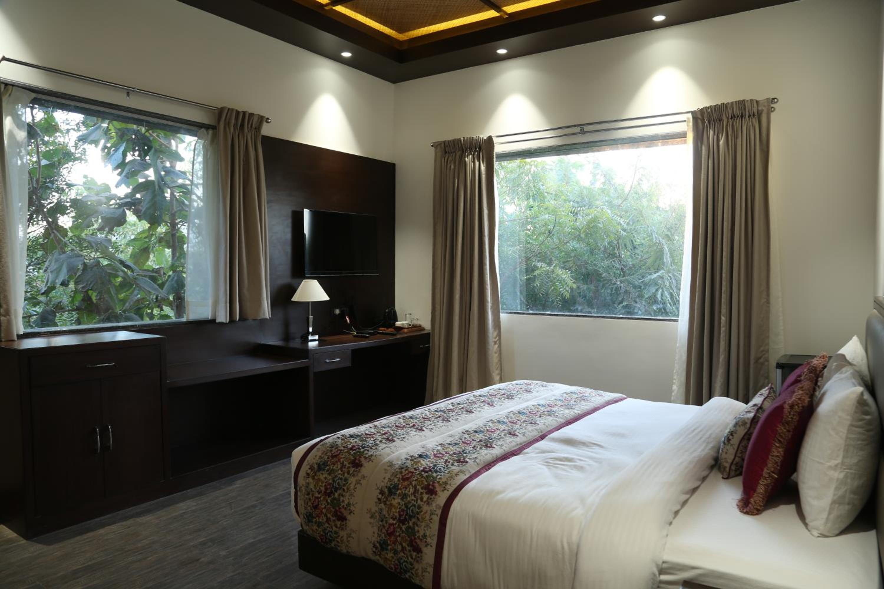 Deluxe Double Room photo 2