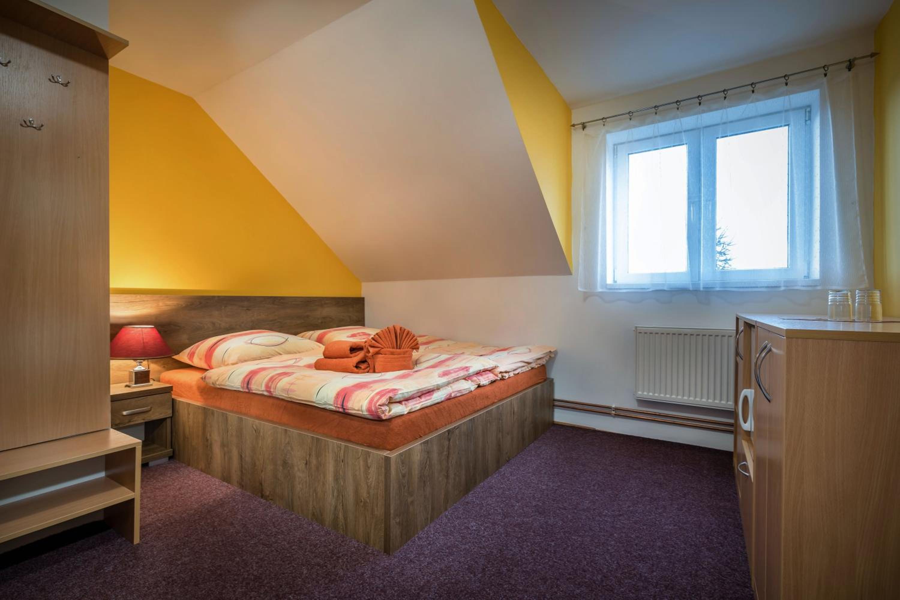 Deluxe Double Room (2 Adults + 1 Child) photo 2