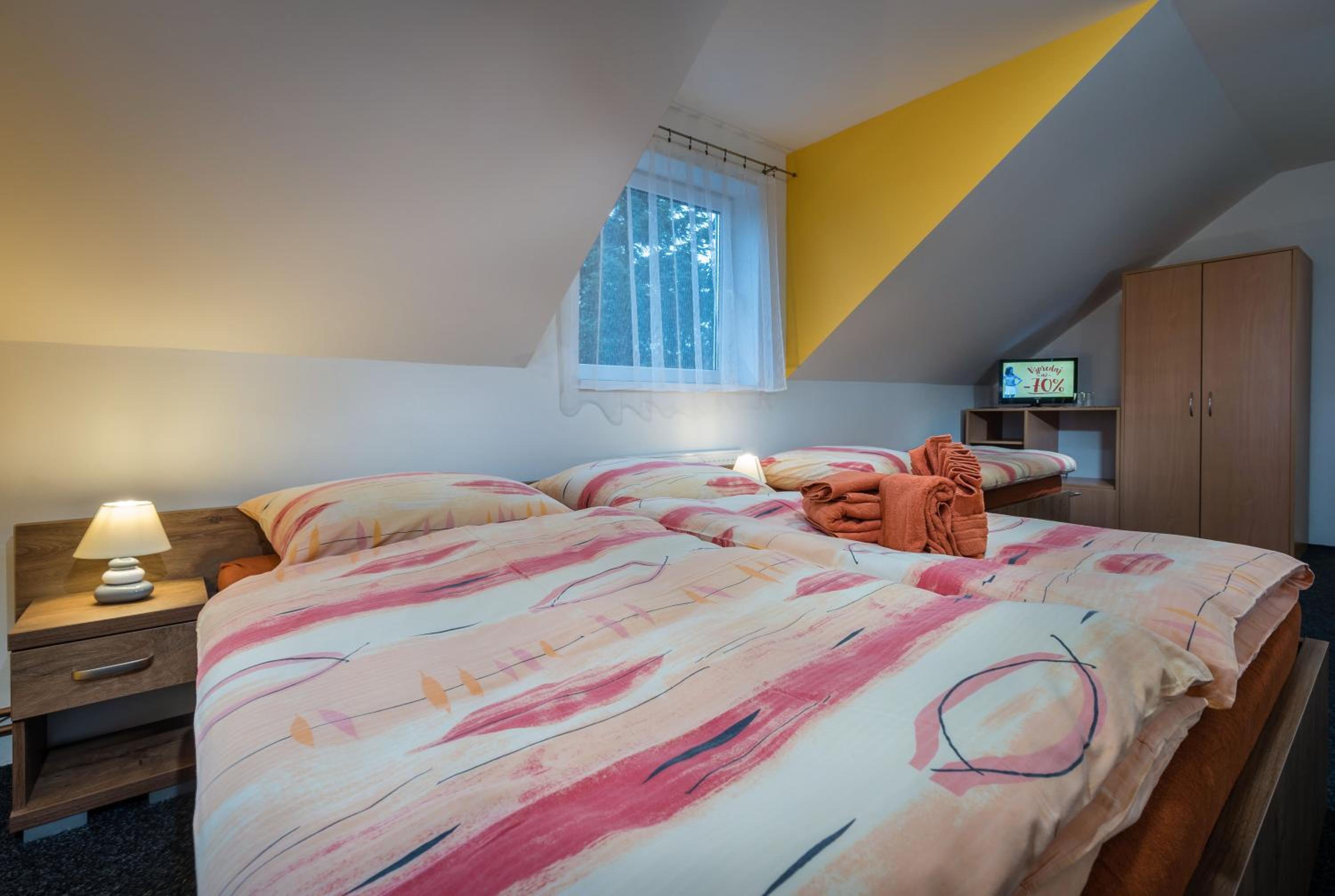 Standard Triple Room - Photo 5