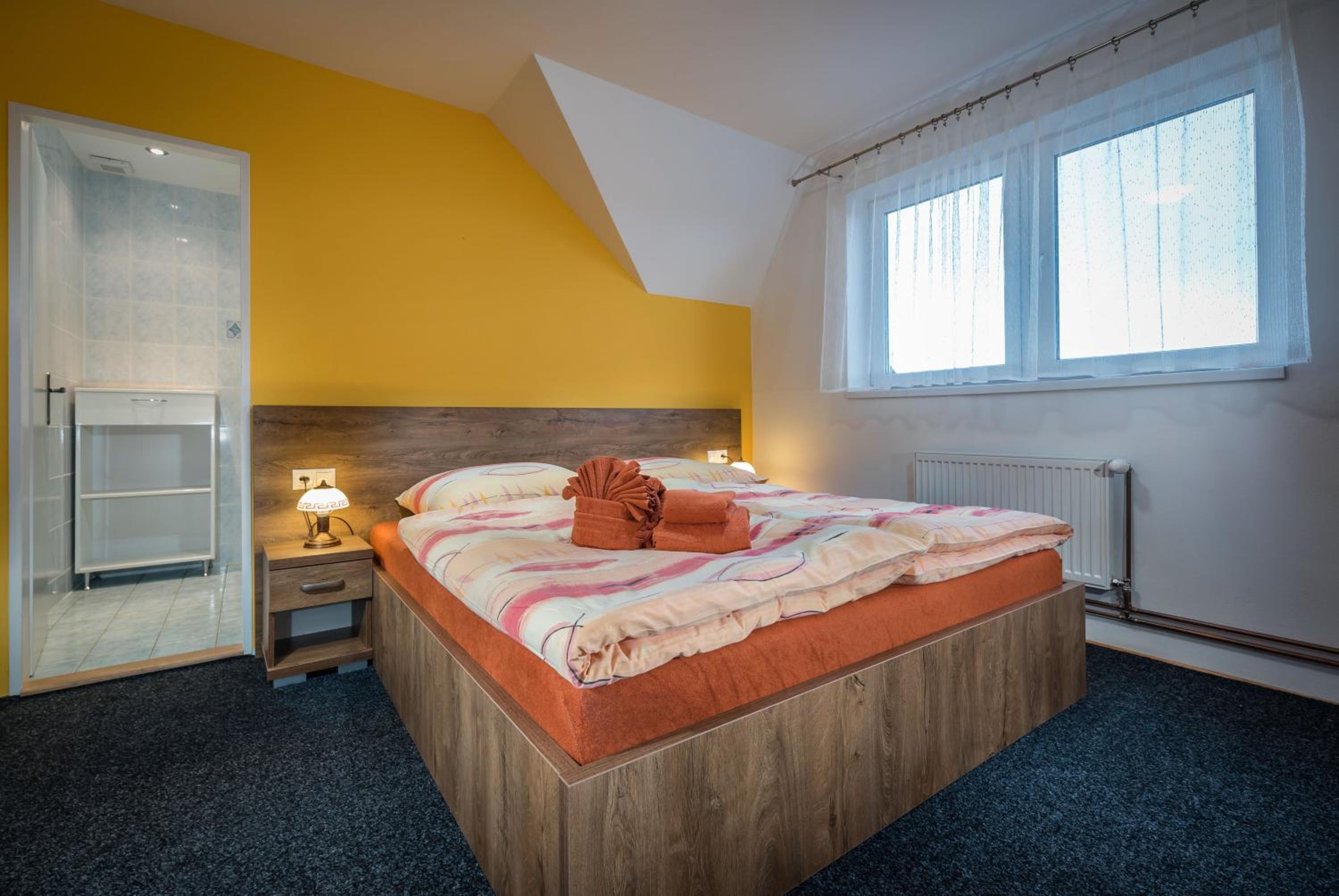 Standard Double Room - Photo 6
