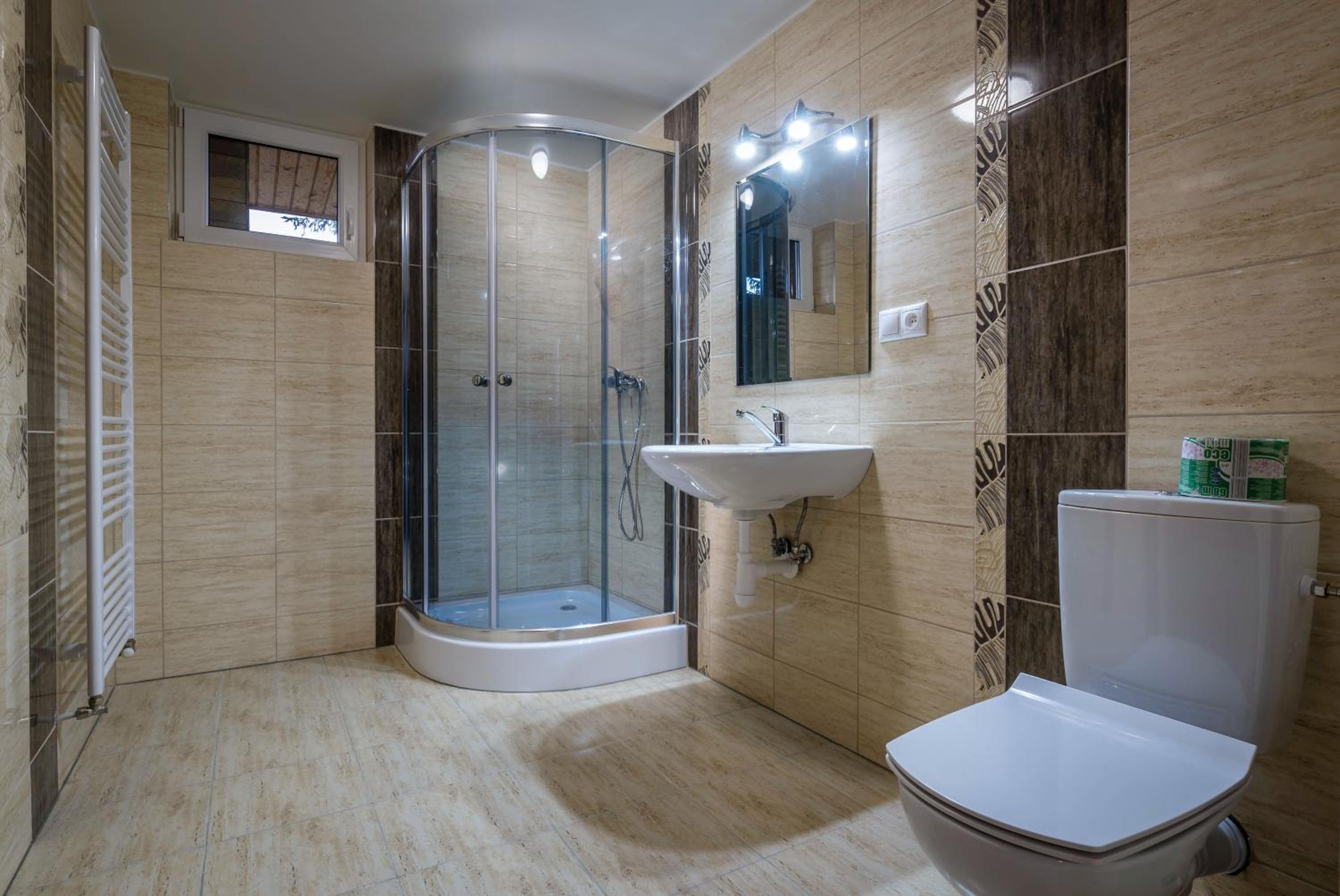Family Suite - Photo 9
