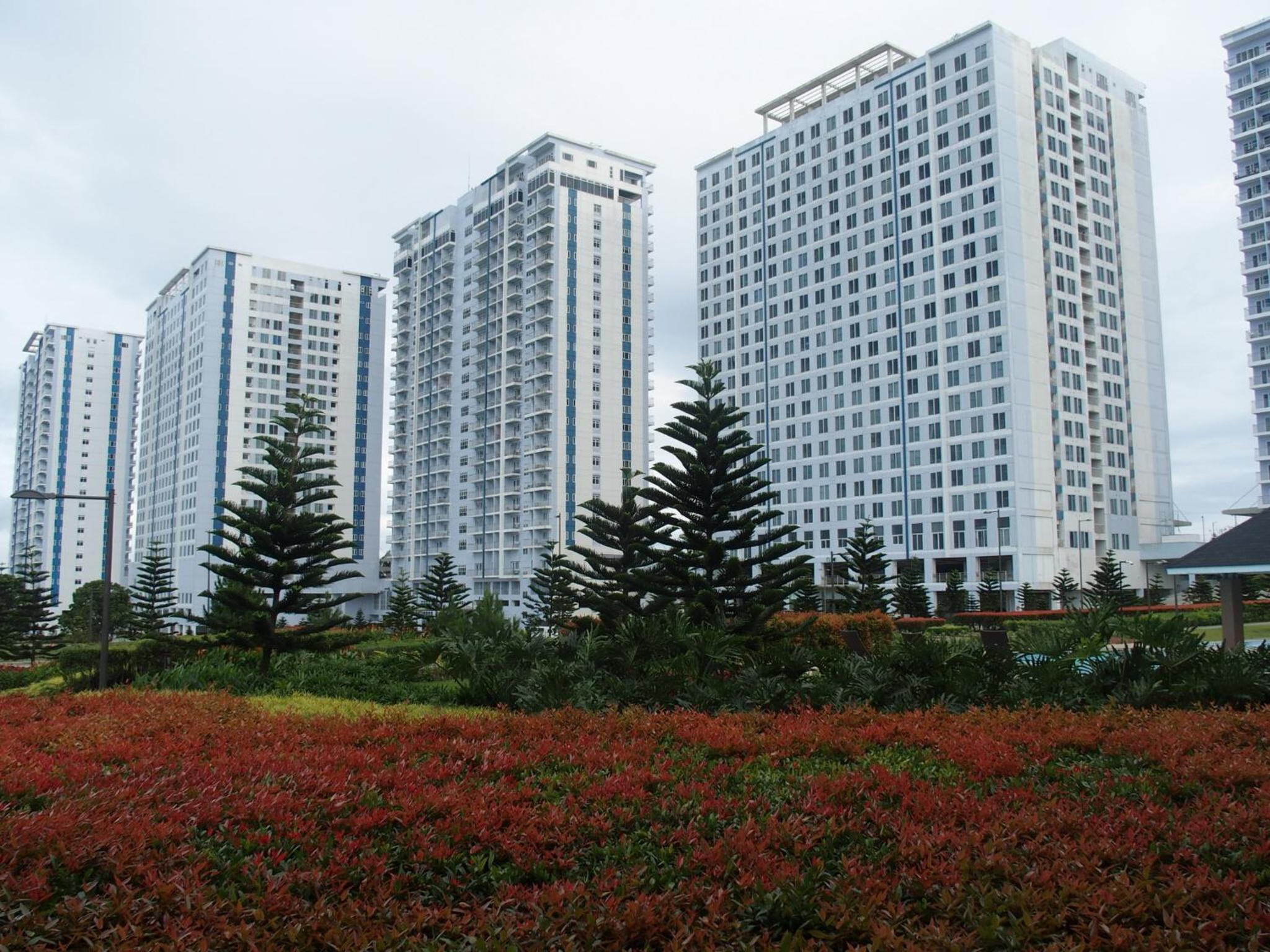 Apartment with Lake View - Photo 19