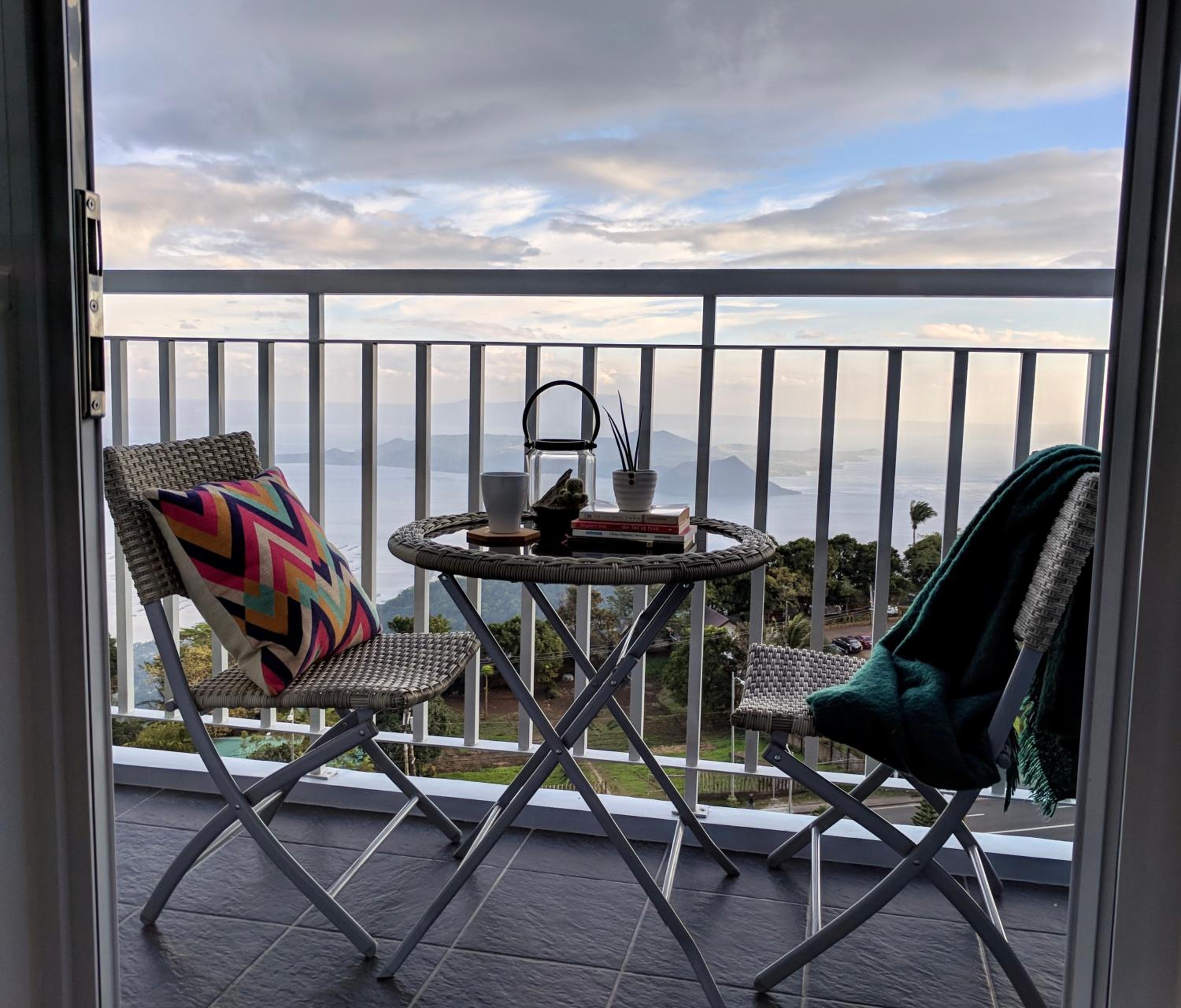 Apartment with Lake View - Photo 28