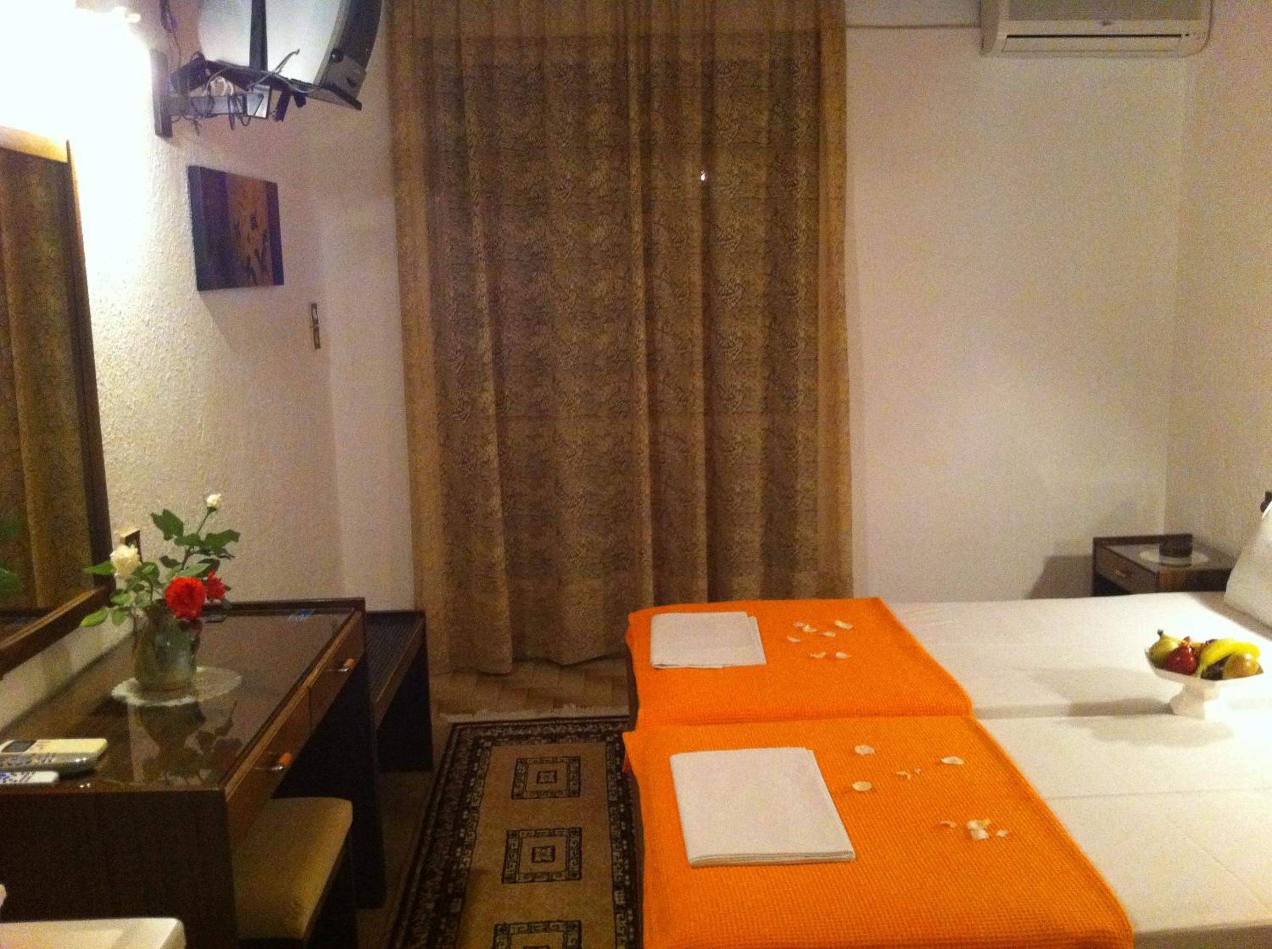 Economy Double or Twin Room photo 3