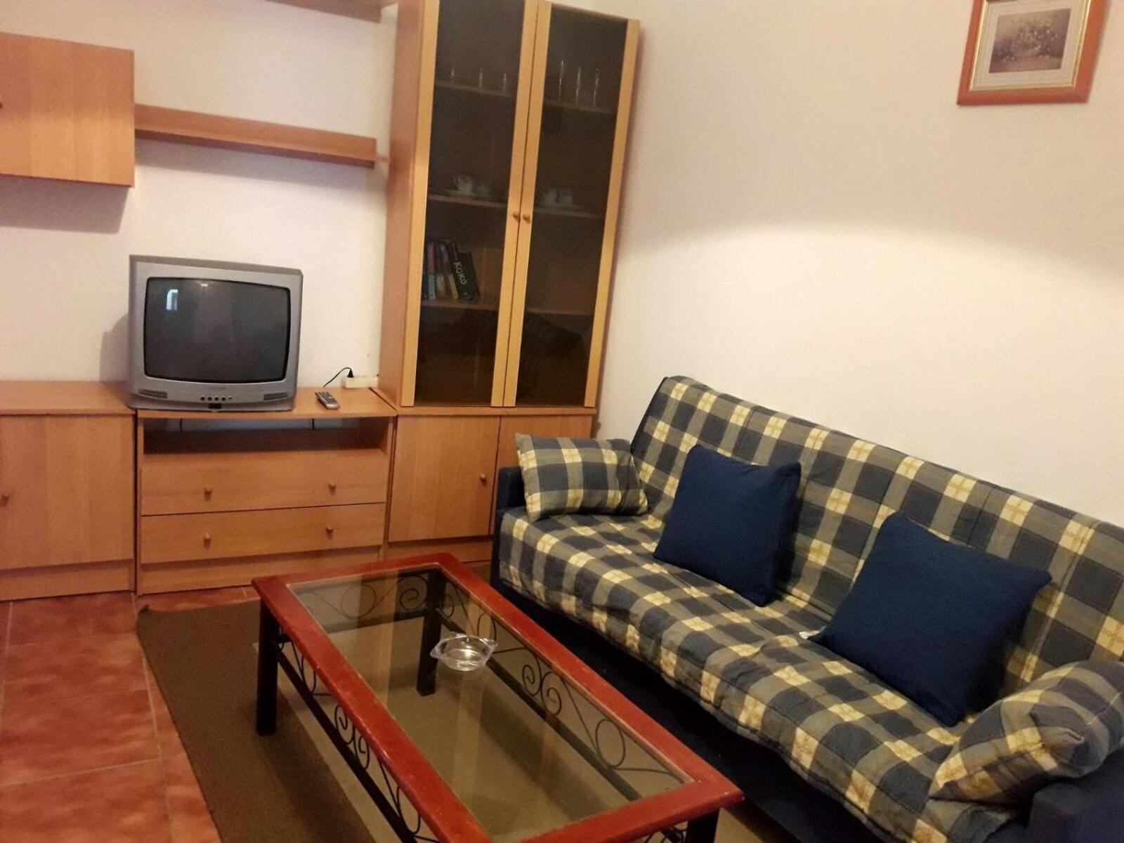 One-Bedroom Apartment photo 2