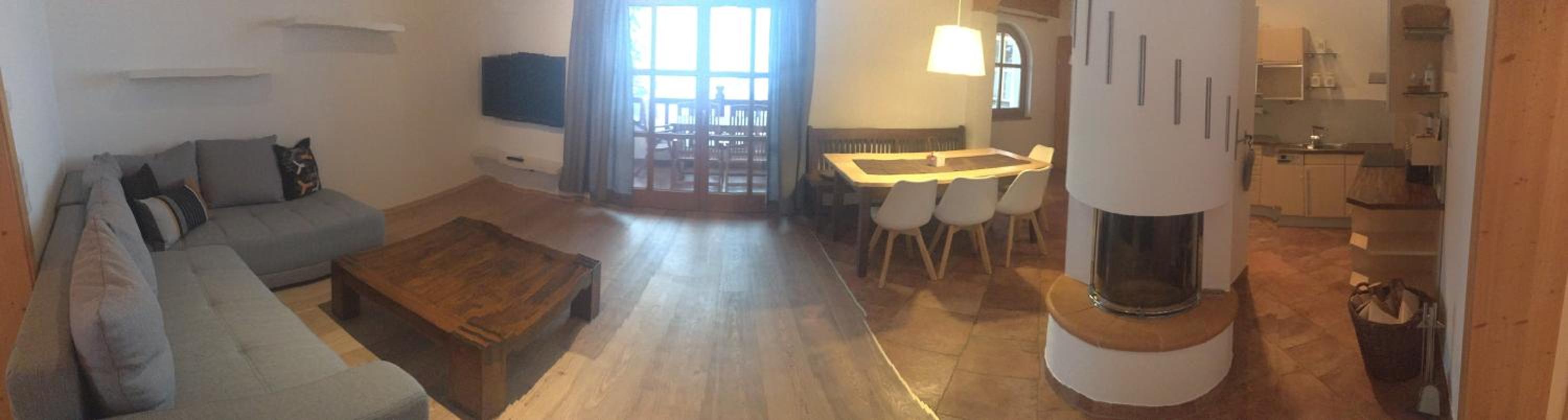 Apartment with Mountain View - Photo 3