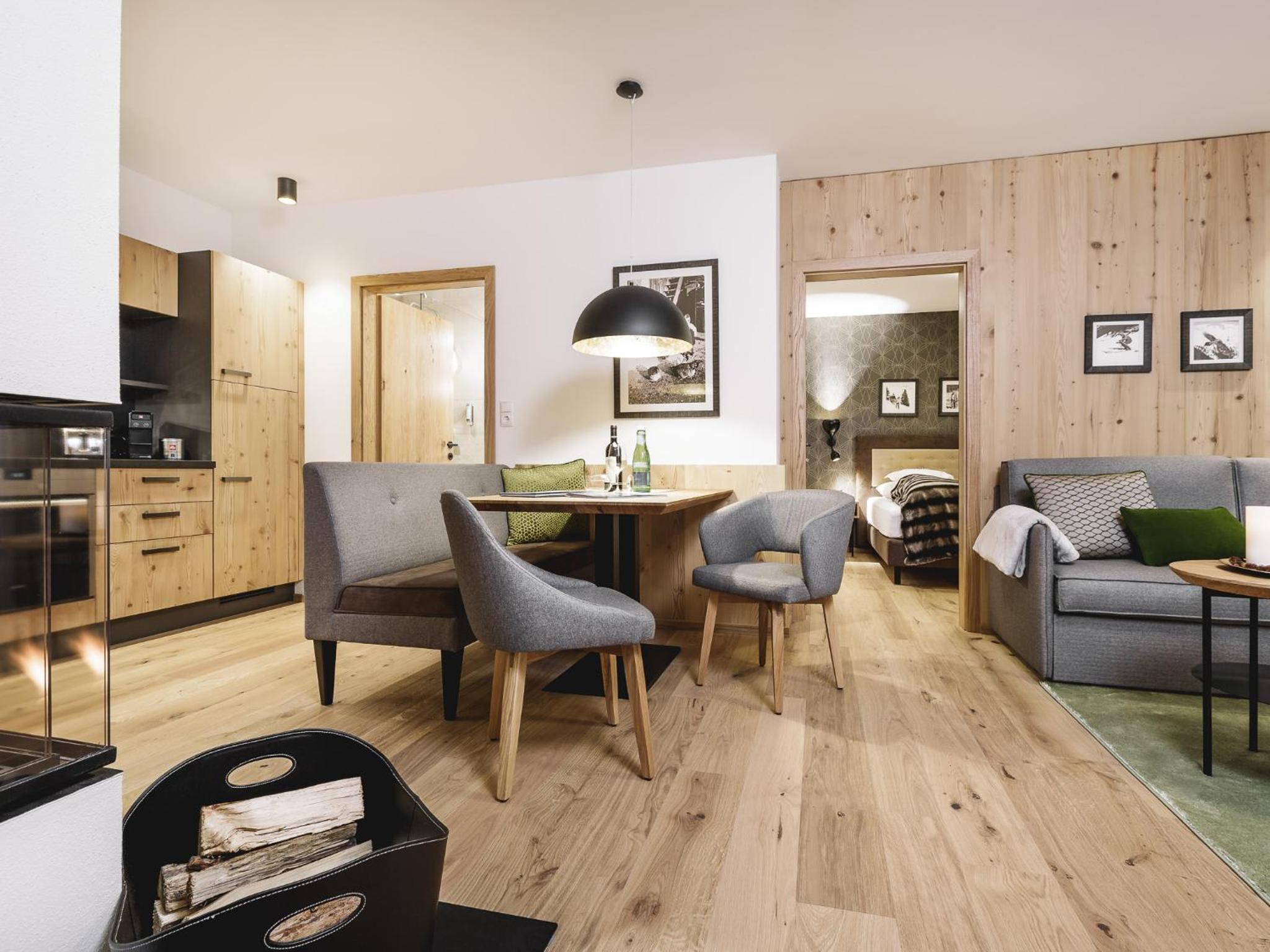 Deluxe Apartment