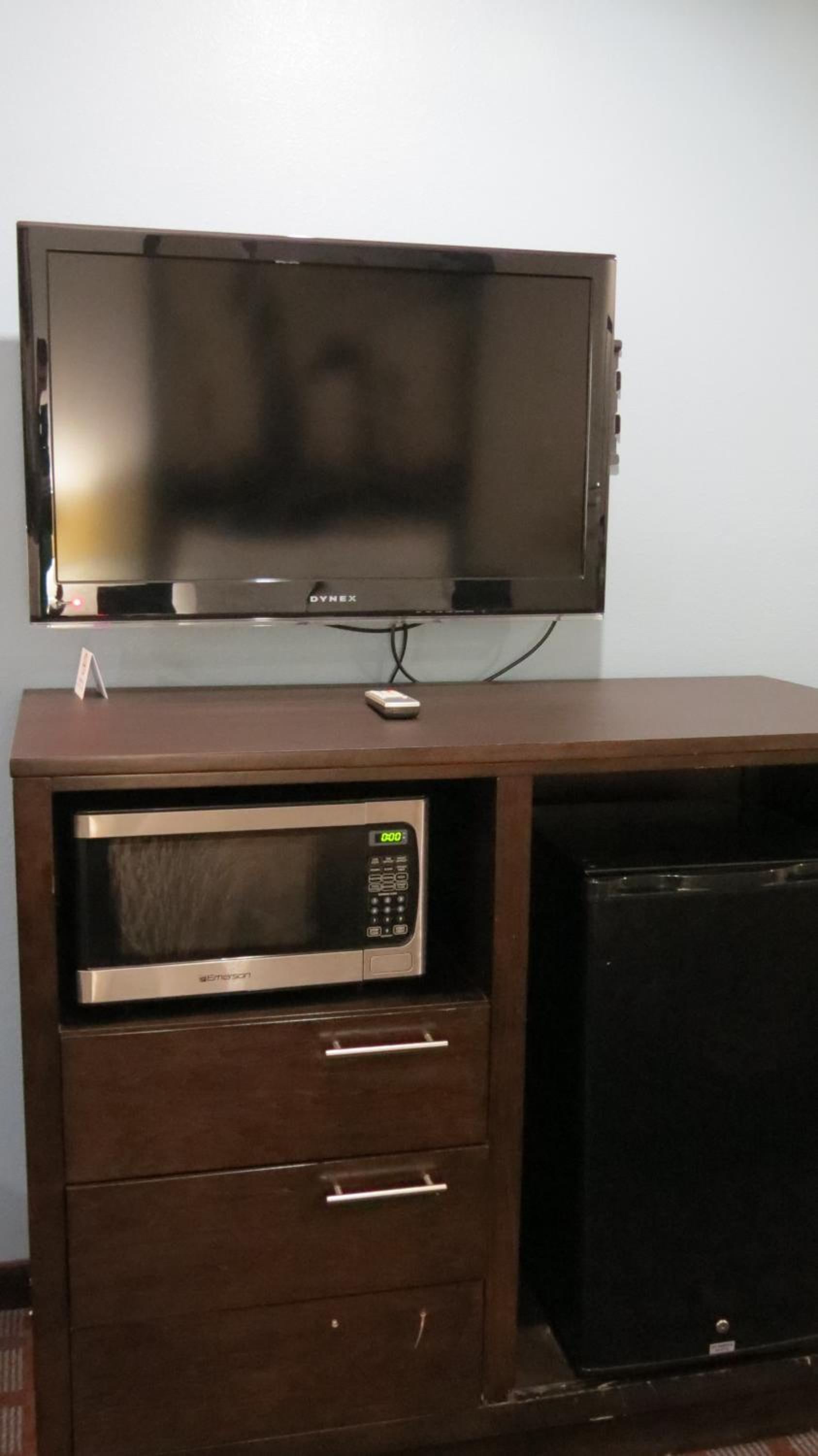Deluxe Double Room With Two Double Beds - Non-Smoking