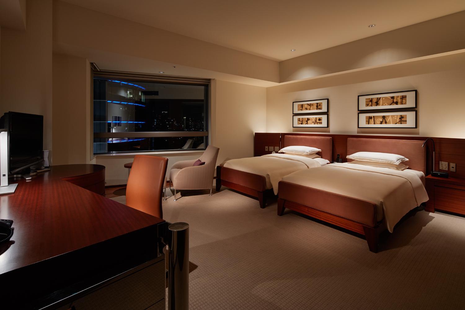 Deluxe Twin Room – Club Access