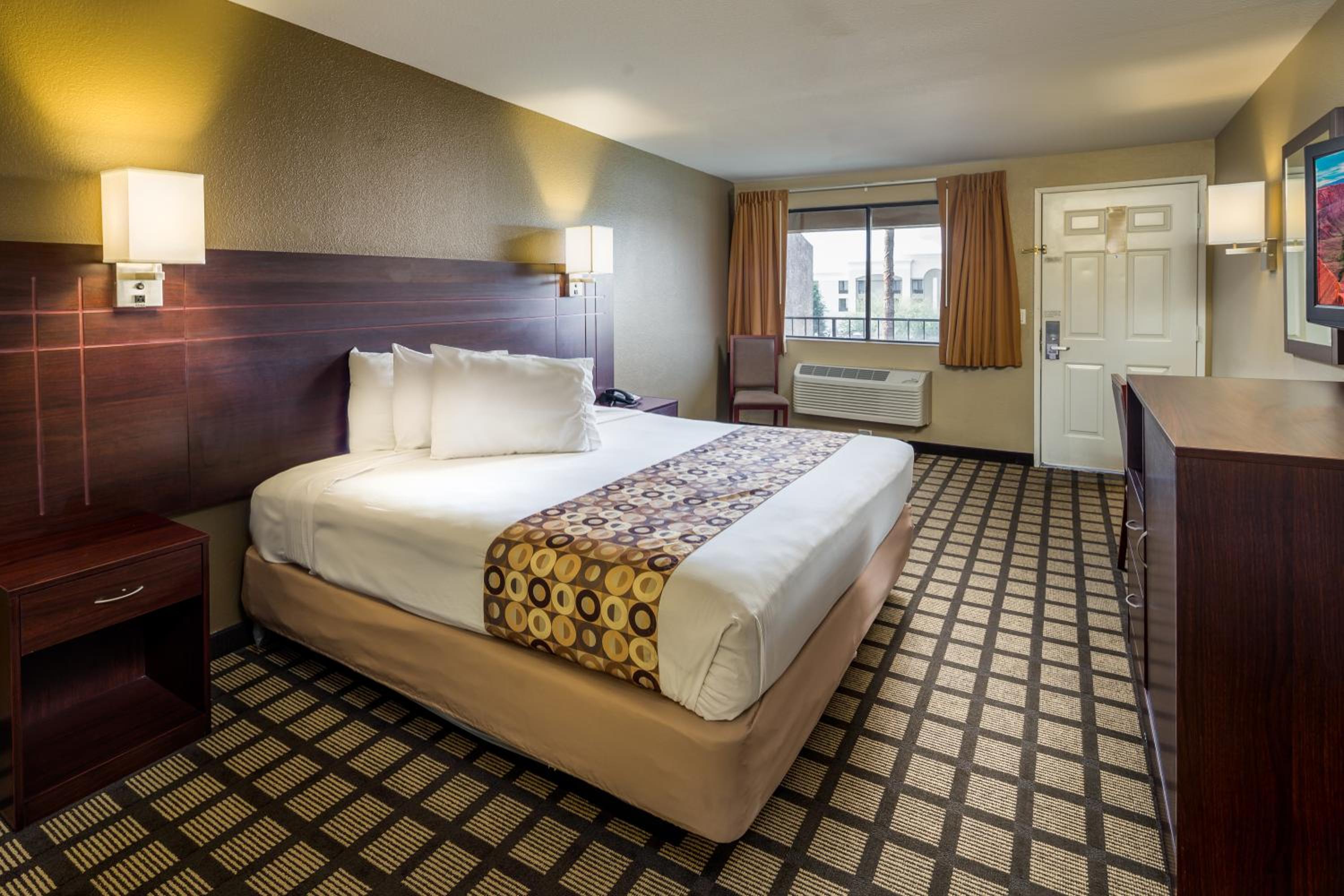 King Room - Photo 1