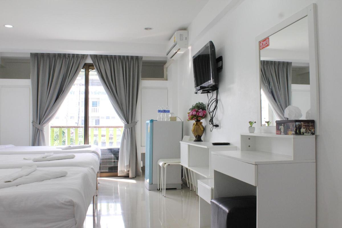 Triple Room with Balcony photo 2