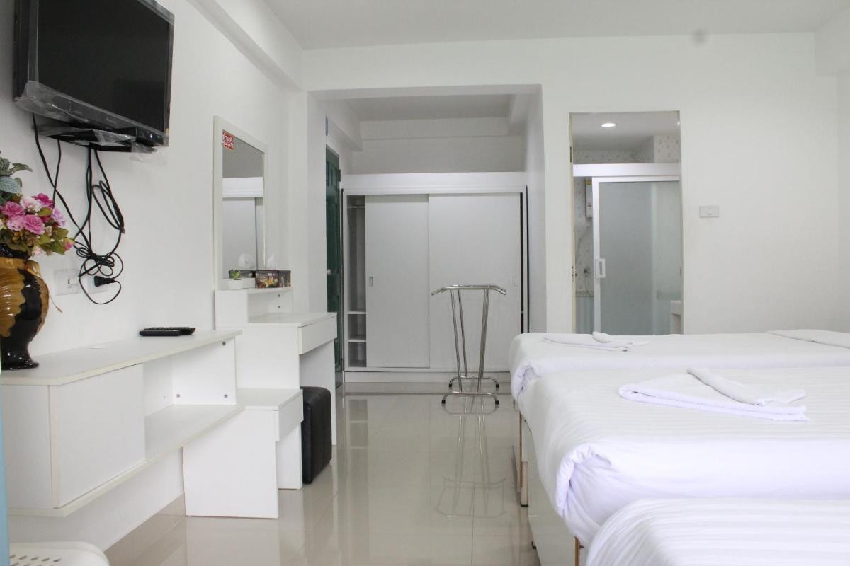 Triple Room with Balcony photo 1