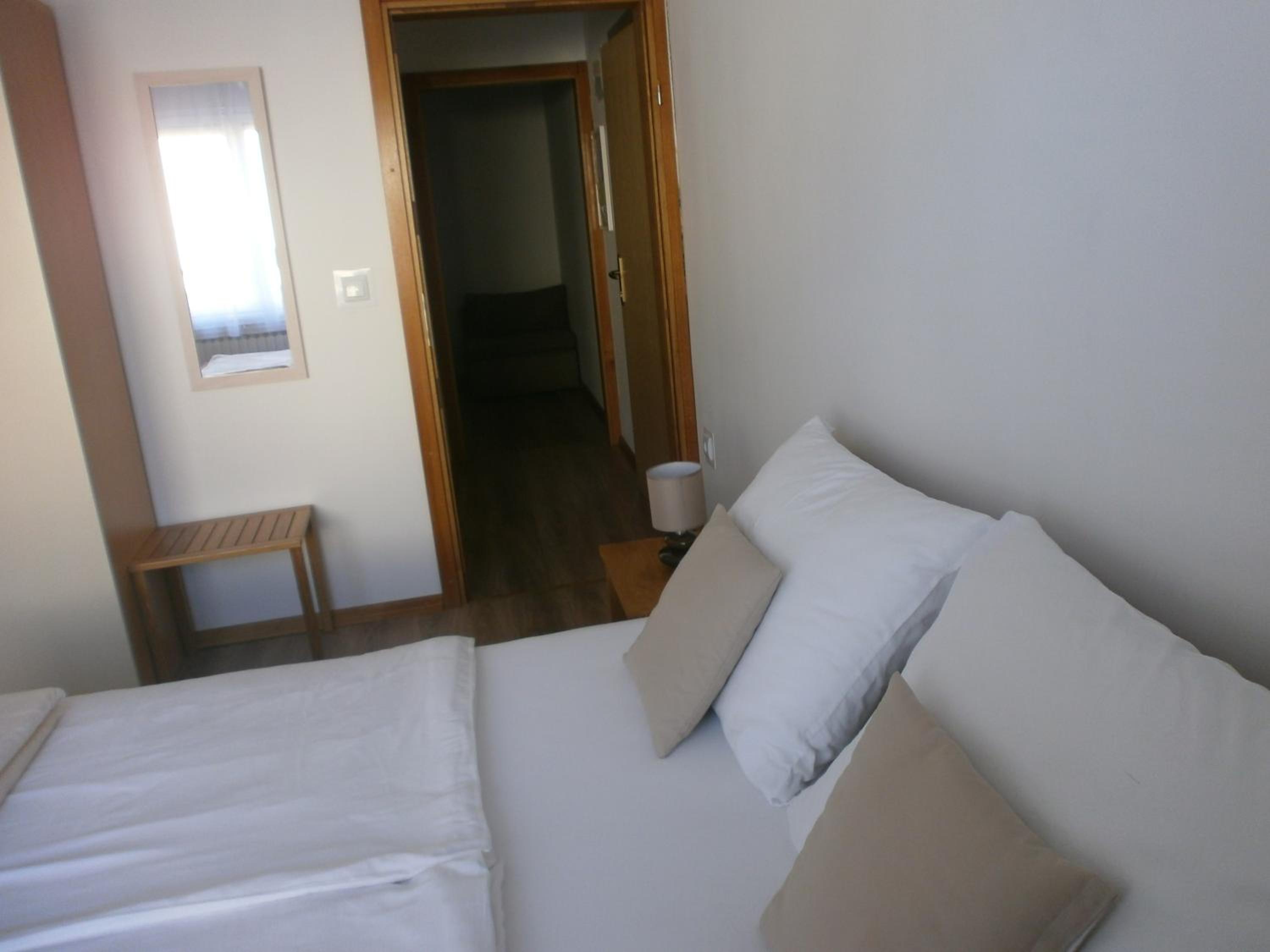 Studio Apartment photo 2
