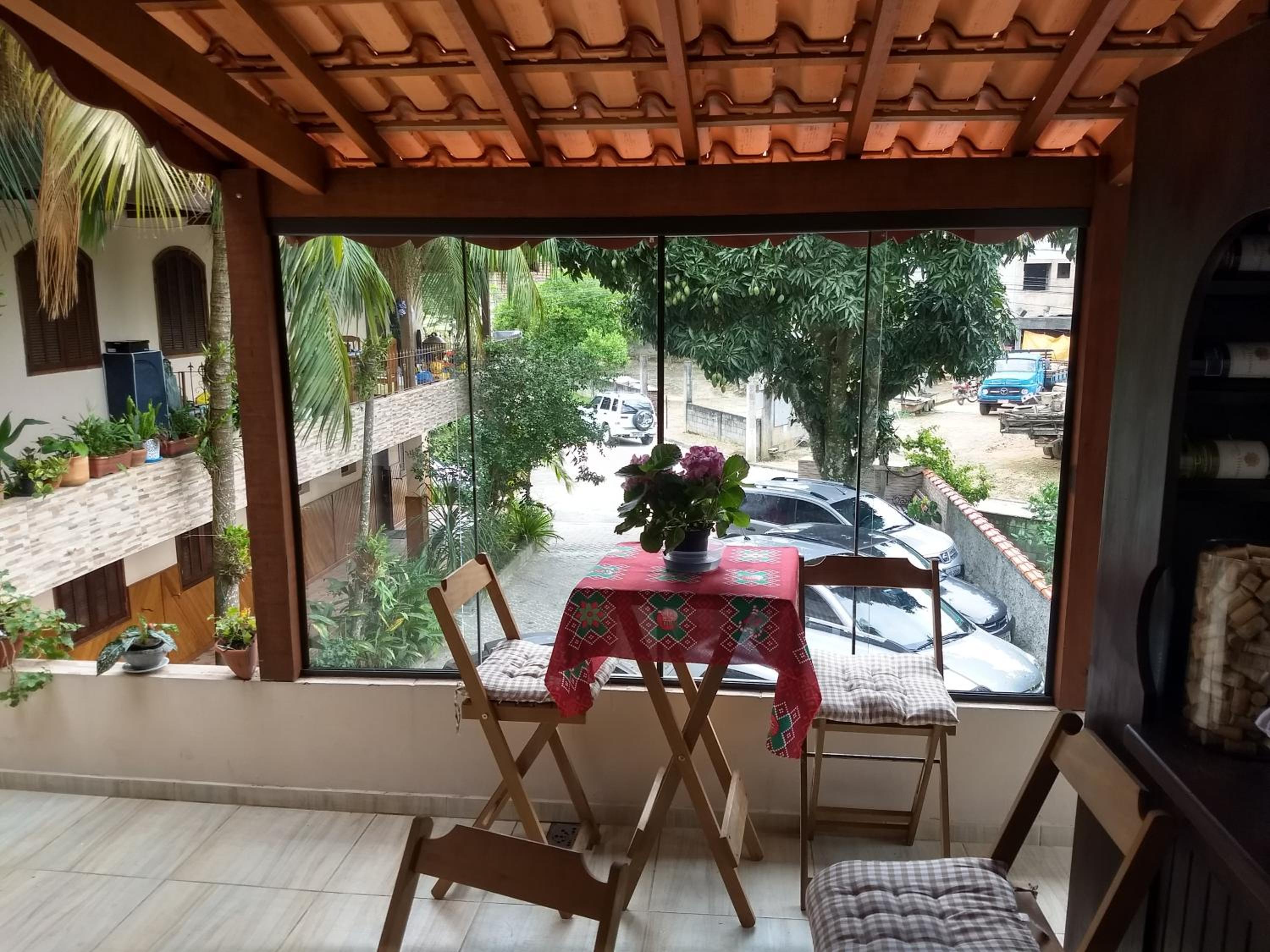 Family Room with Balcony photo 3