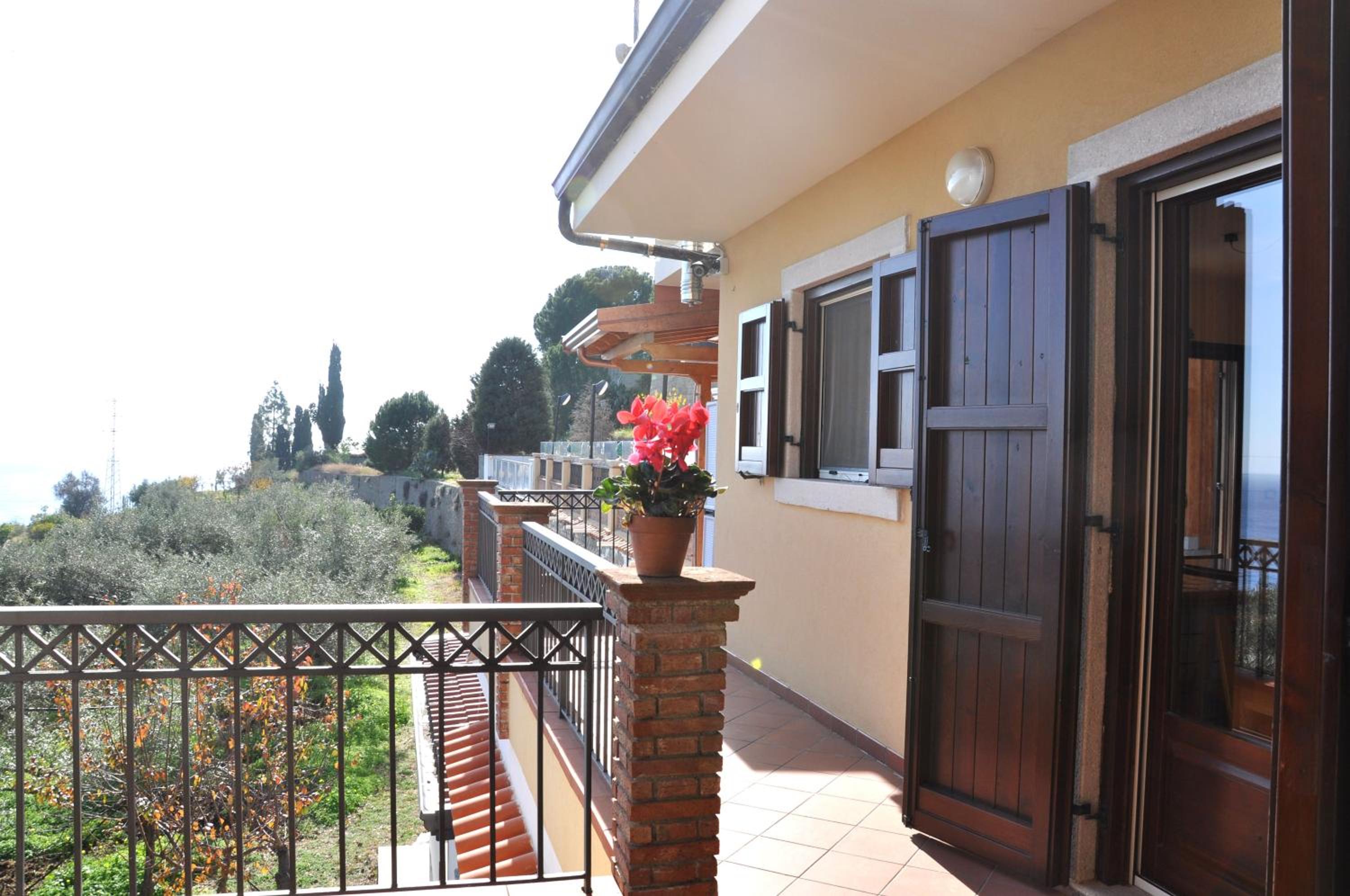 Villa with Private Pool photo 3