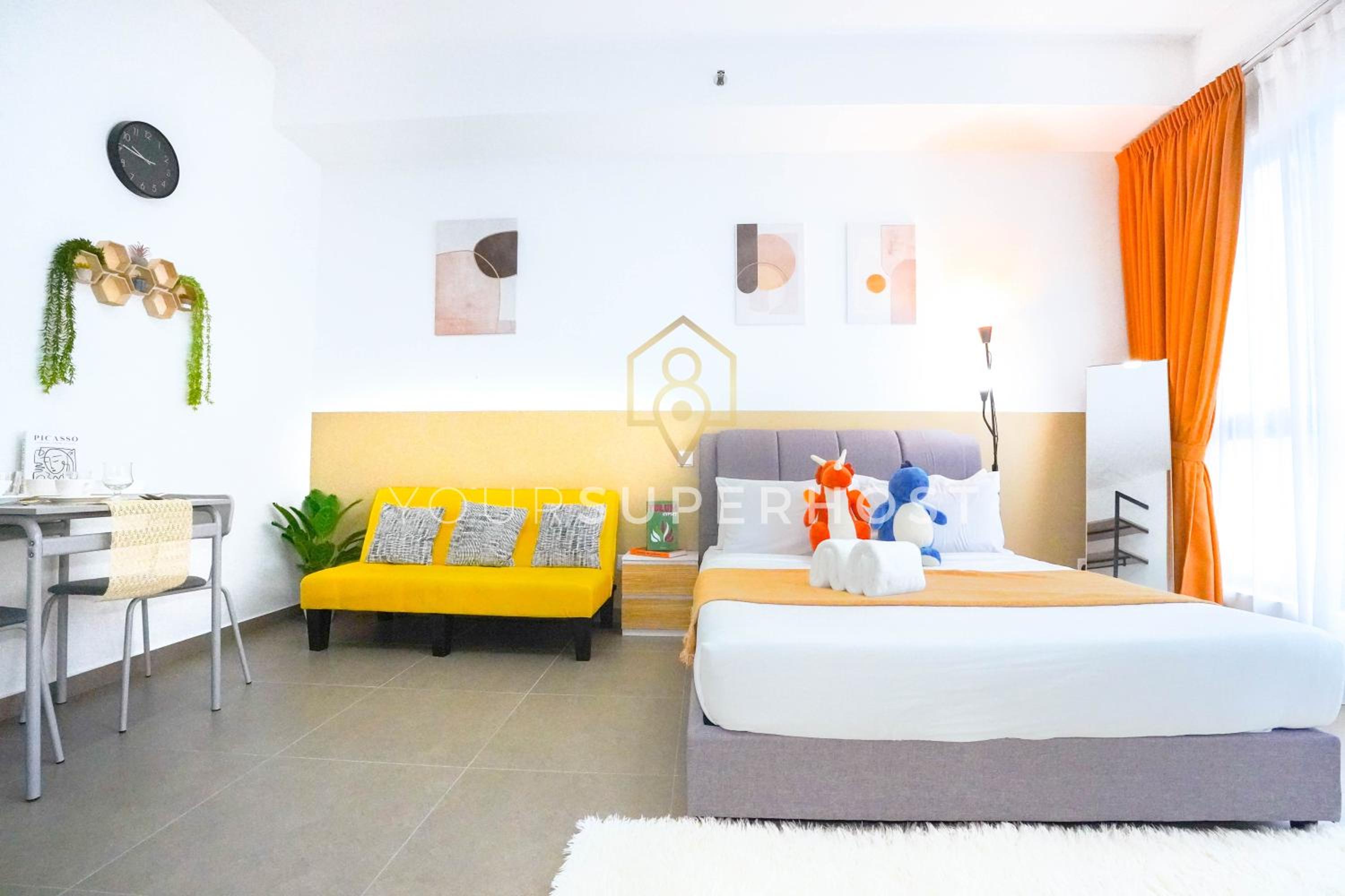 Deluxe Room (2 Adults + 1 Child)