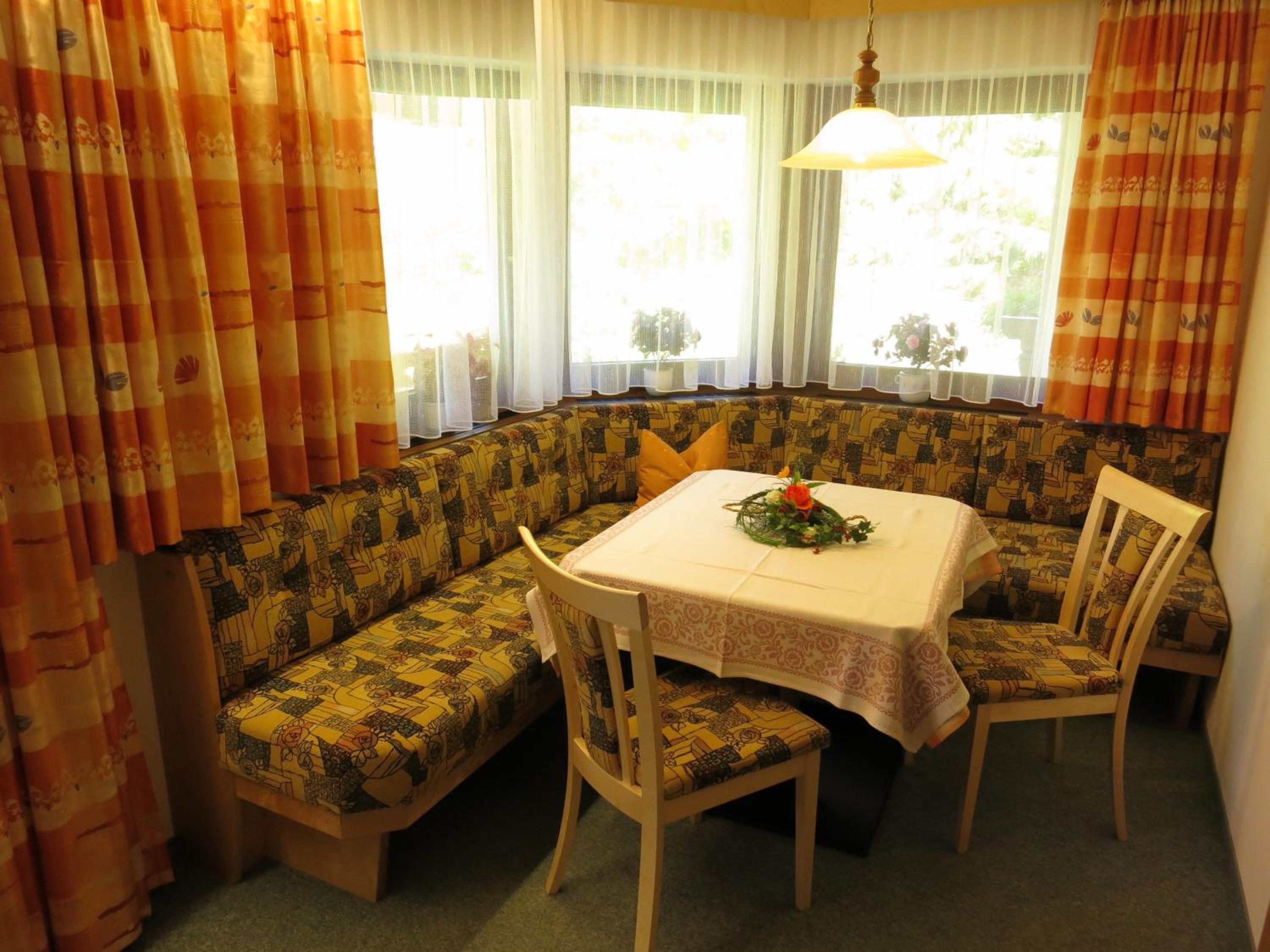Two-Bedroom Apartment - Photo 3