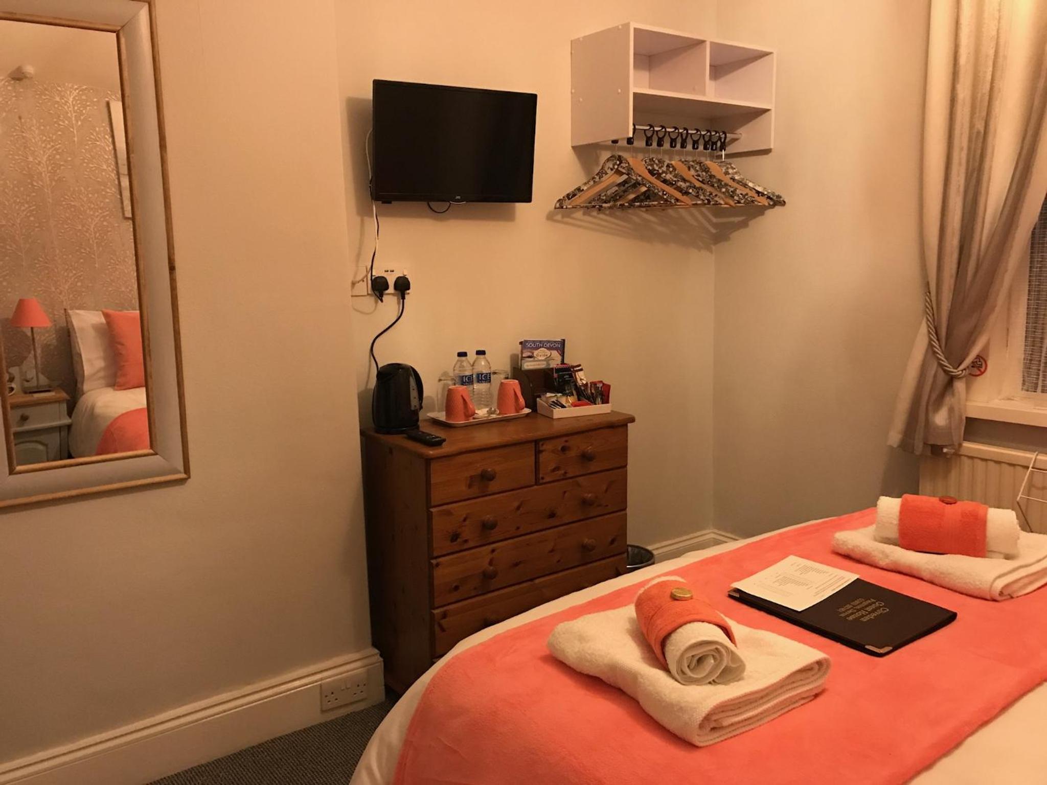 Double Room with Private Bathroom