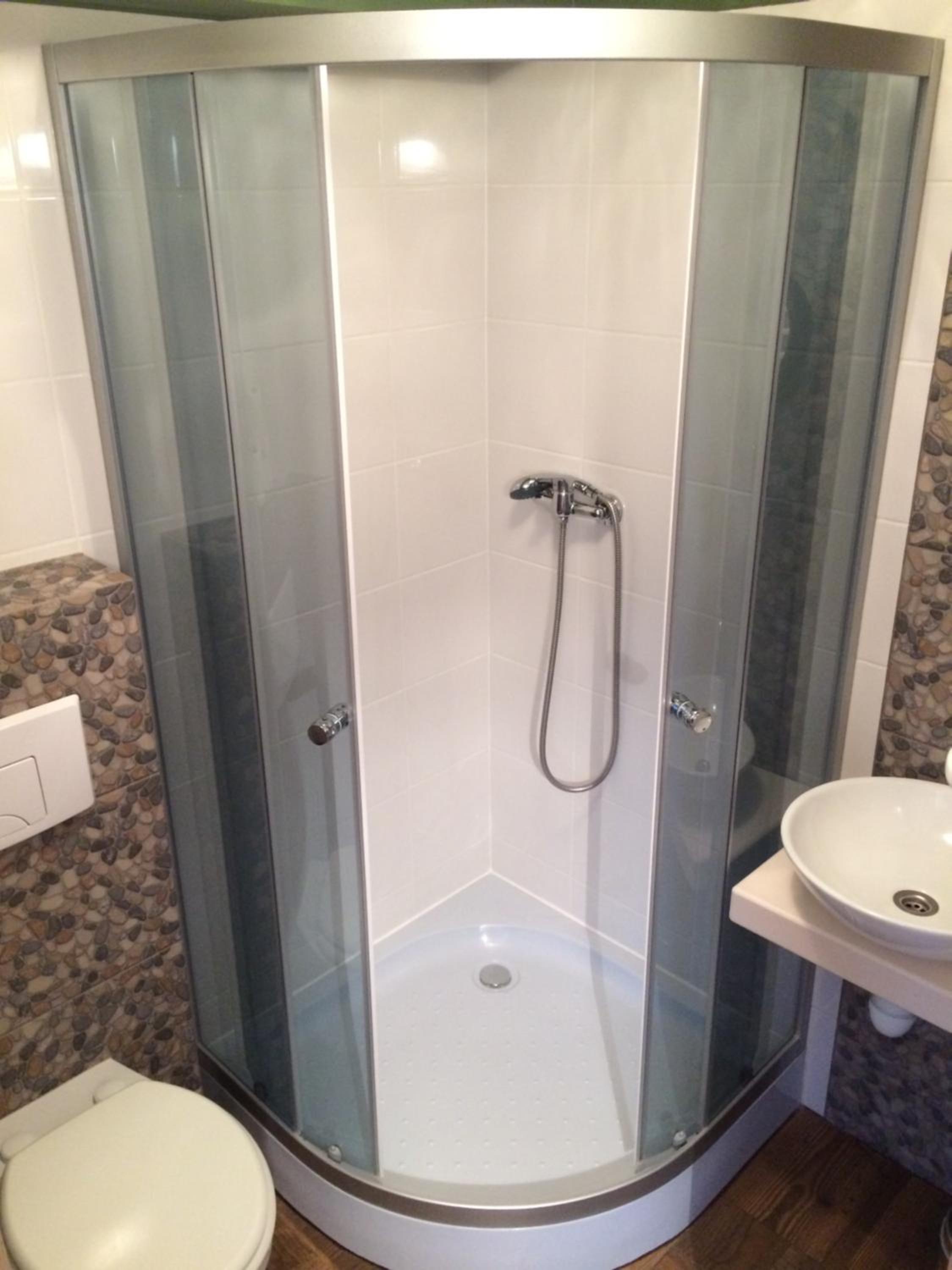 Triple Room with Private Bathroom photo 3