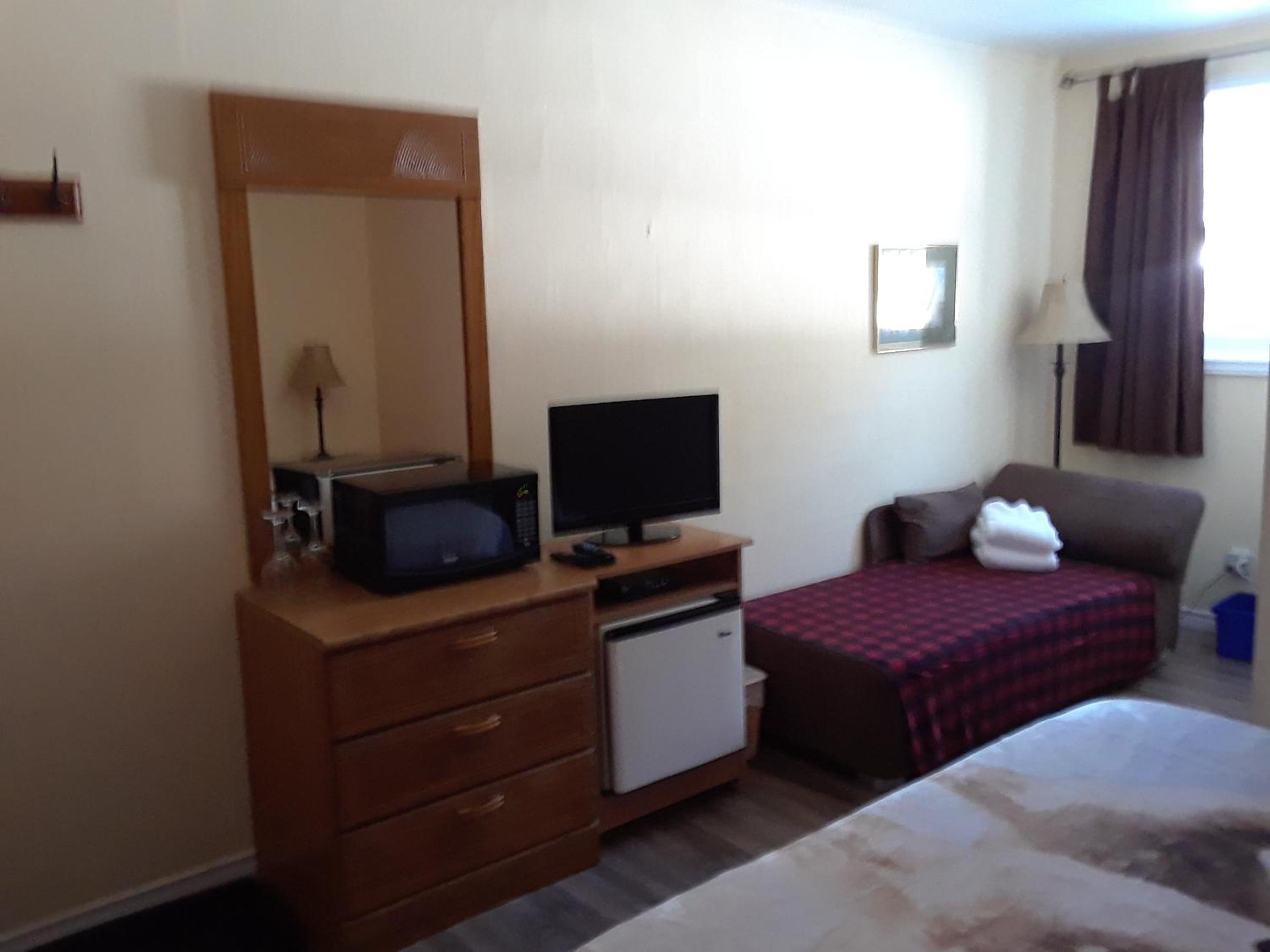 Queen Room - Photo 6
