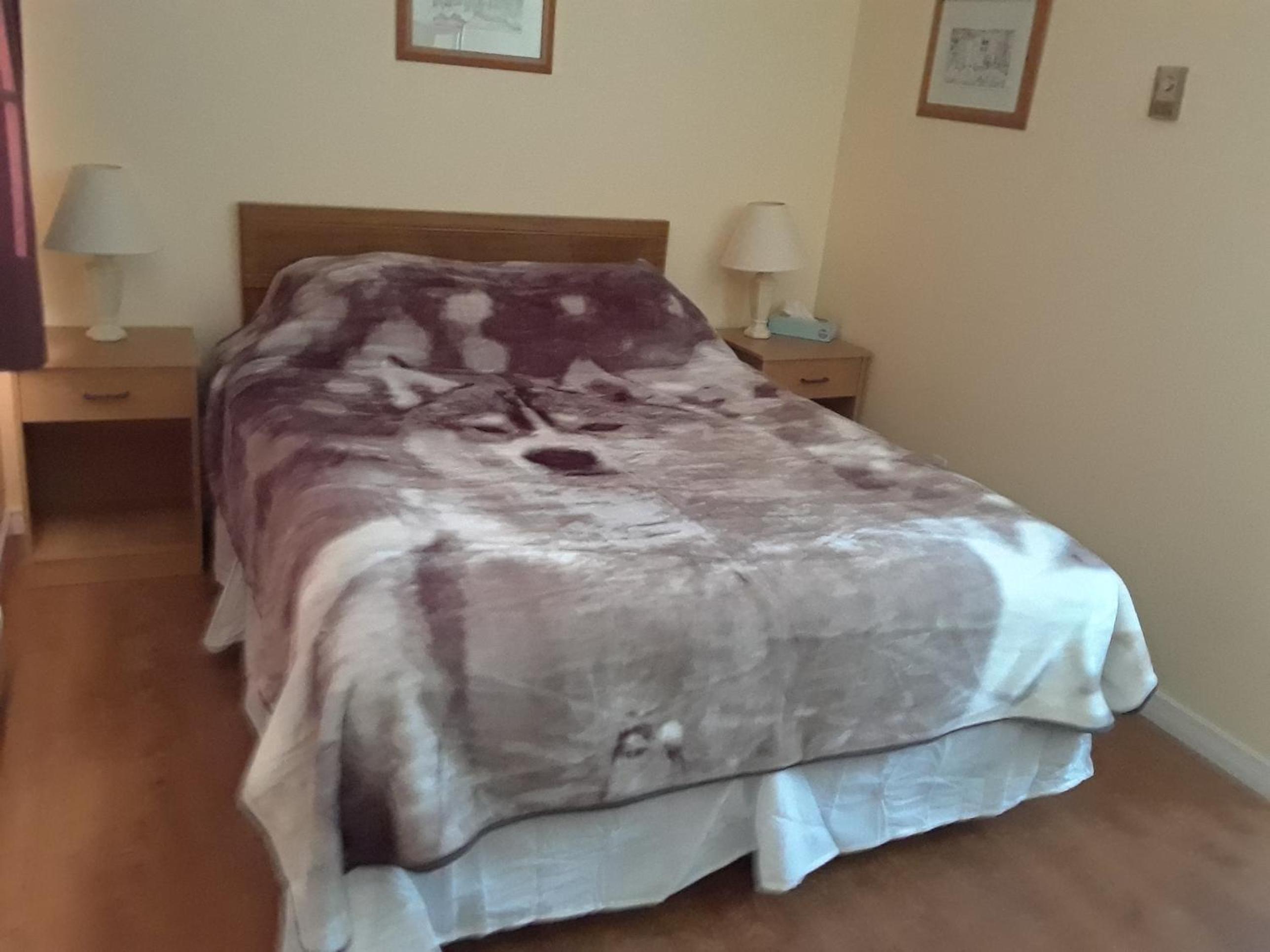 Queen Room - Photo 5
