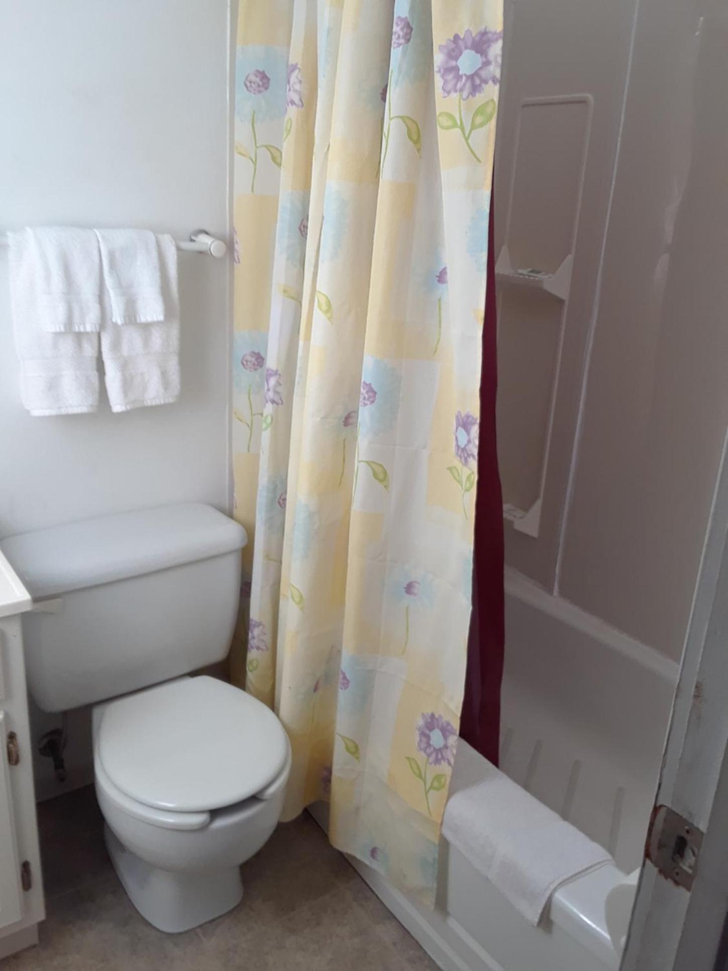 Double Room with Two Double Beds - Photo 4