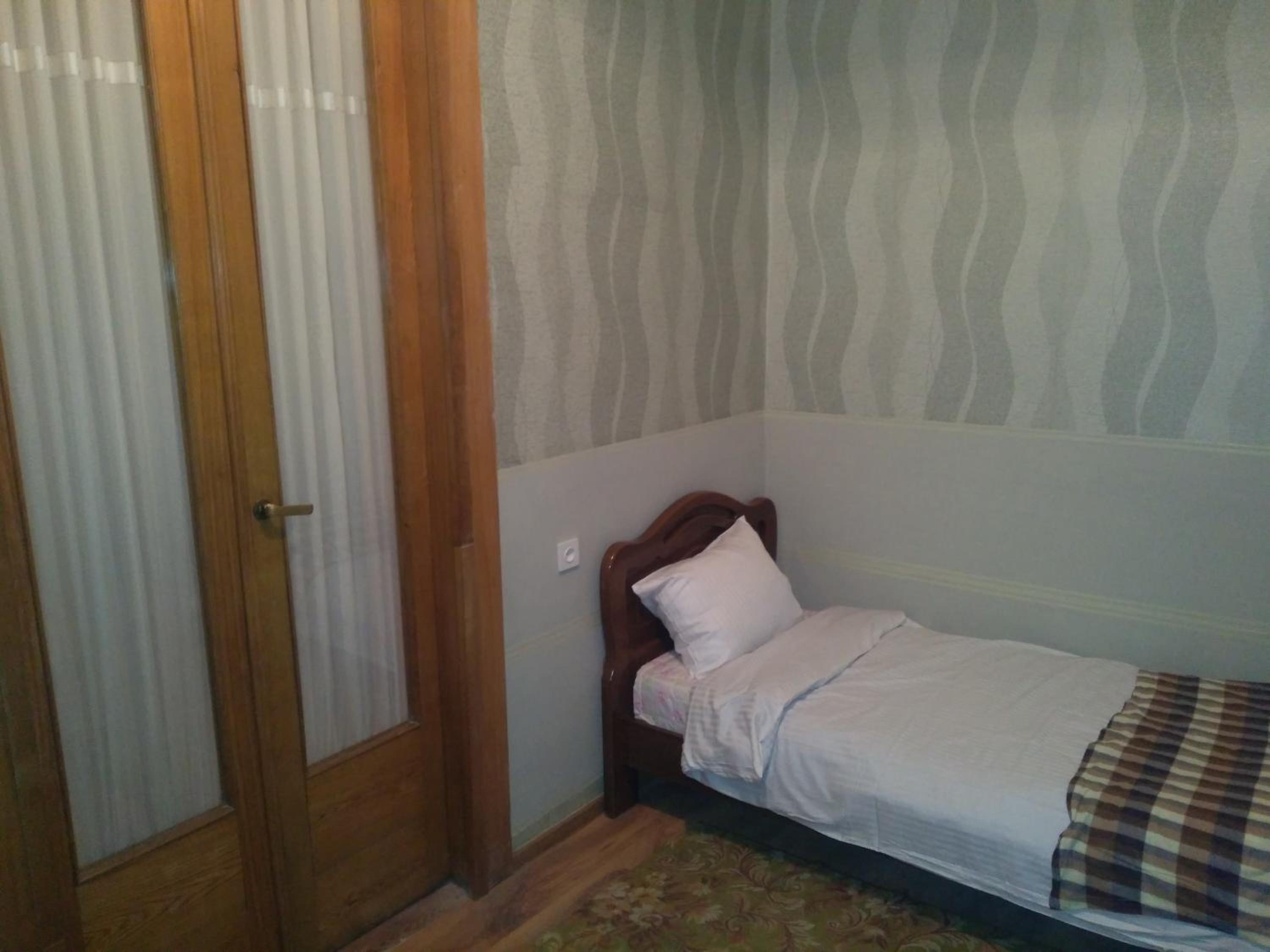 Family Room - Photo 14