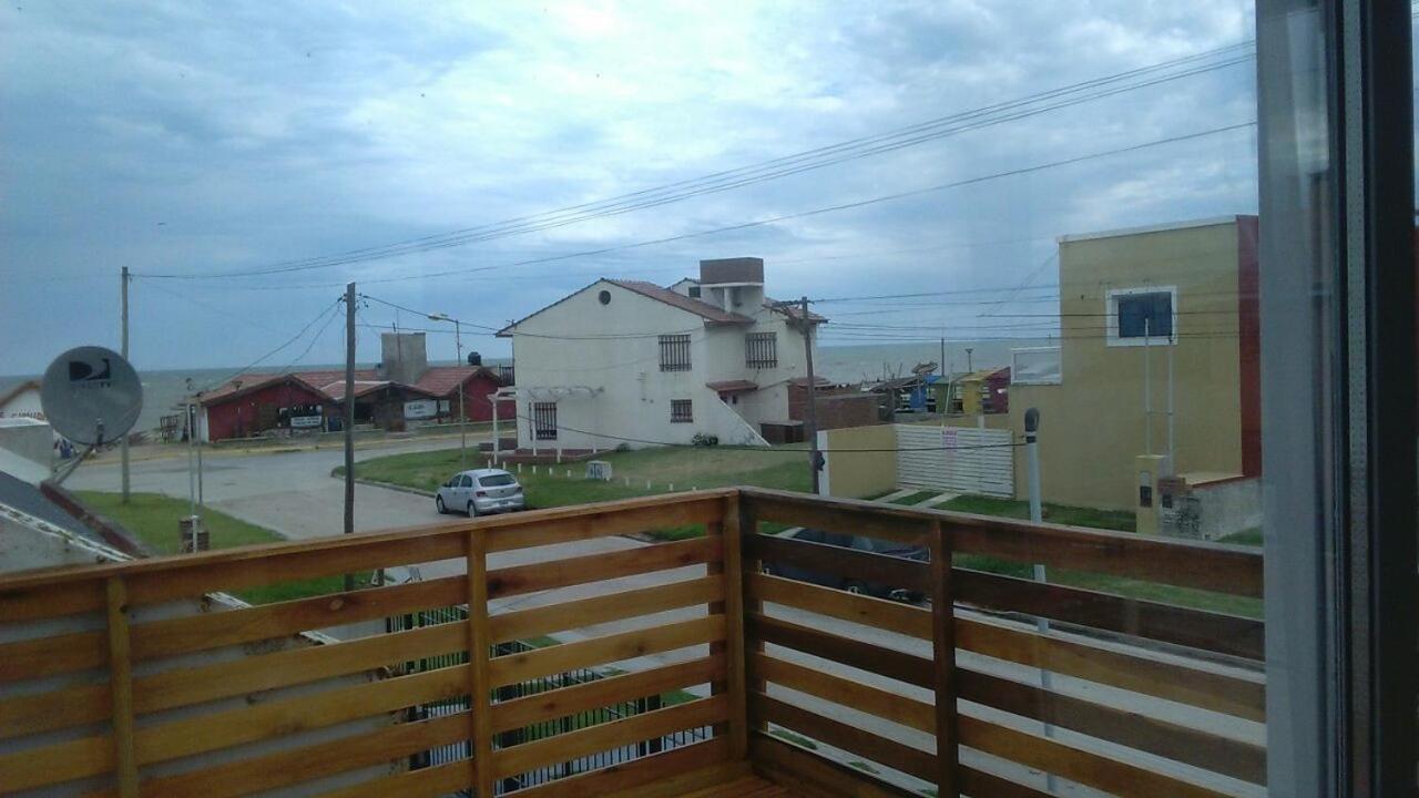 Apartment with Balcony photo 3