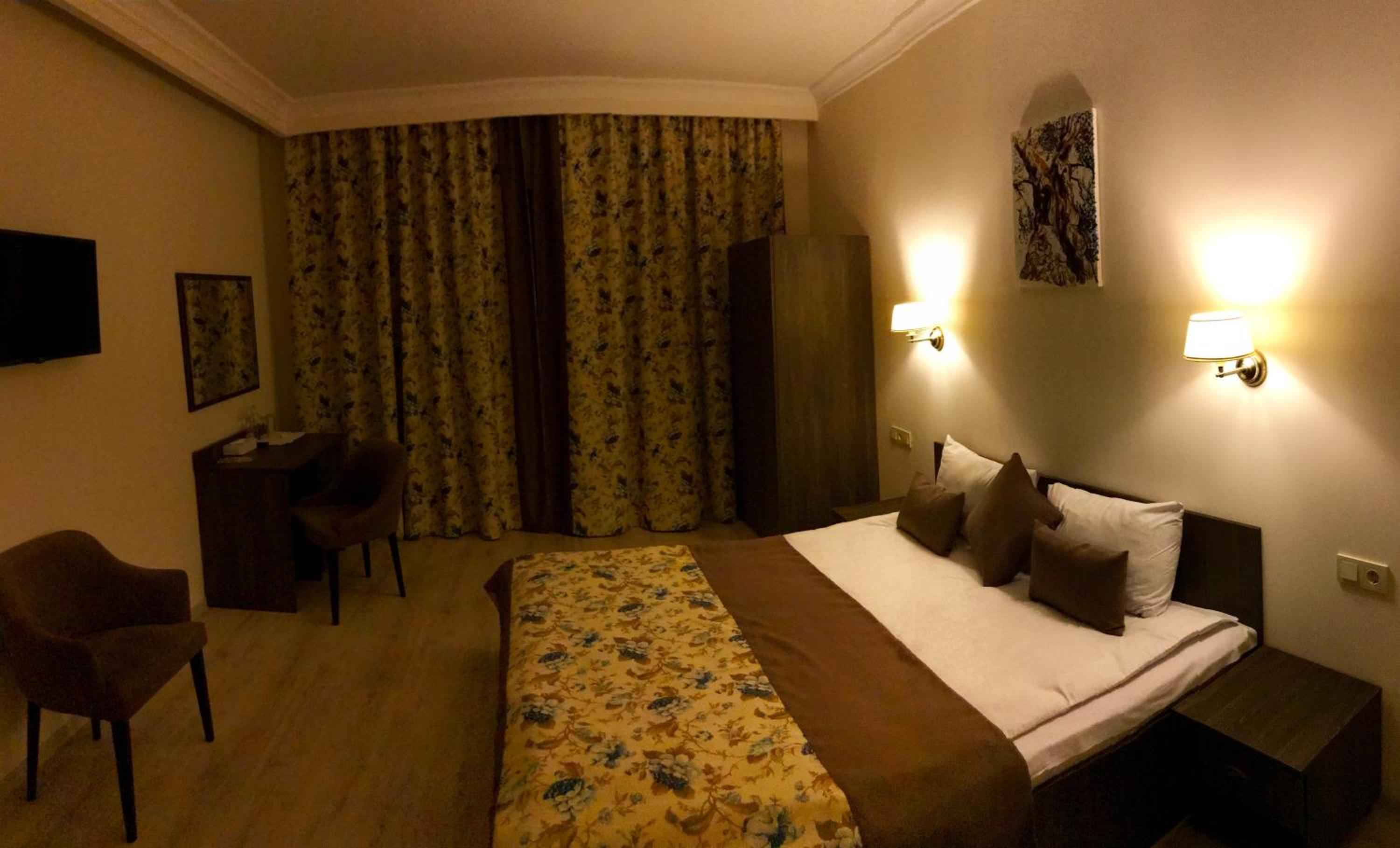 Junior Suite with Garden View