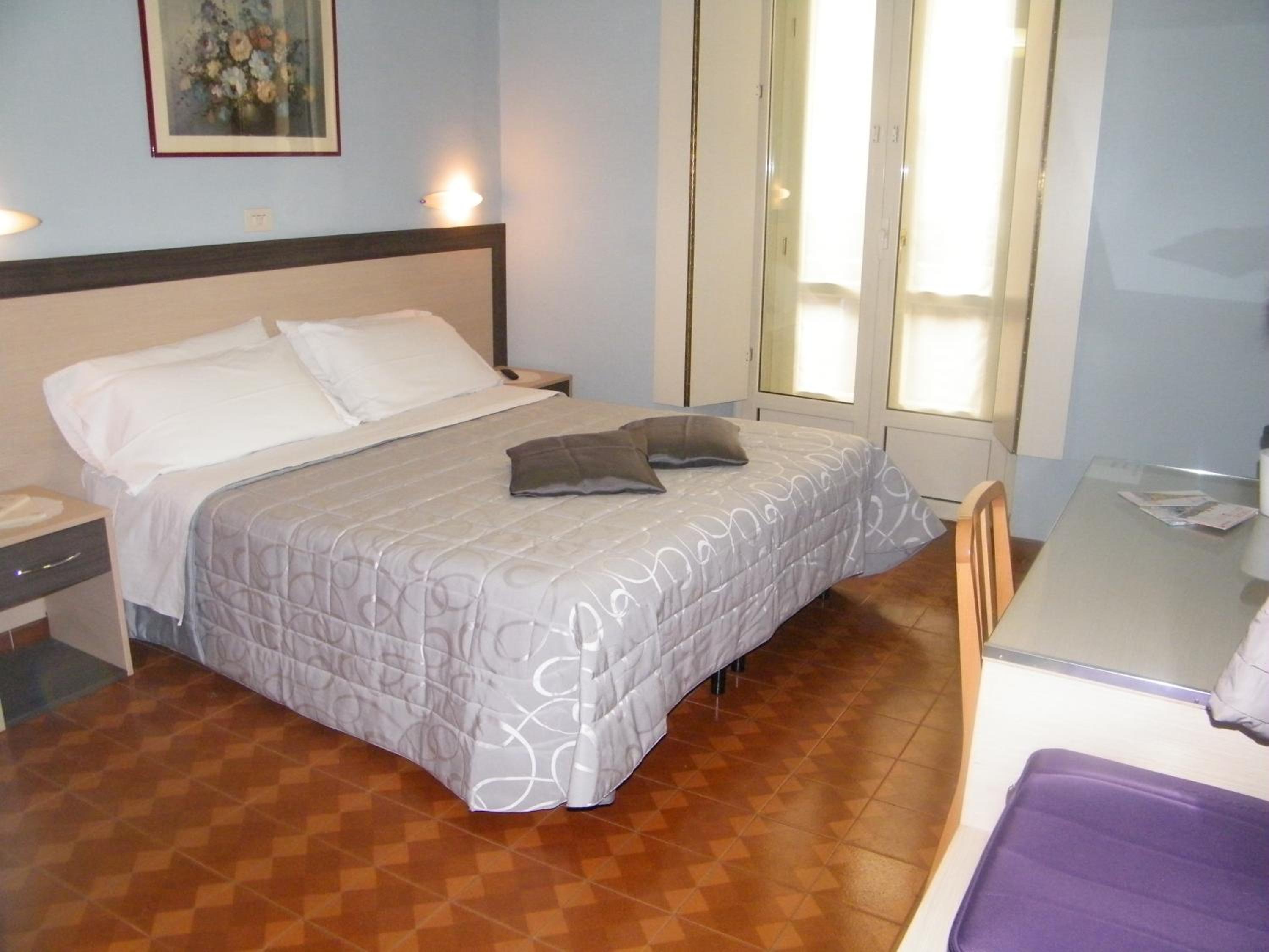 Double or Twin Room with Private Bathroom