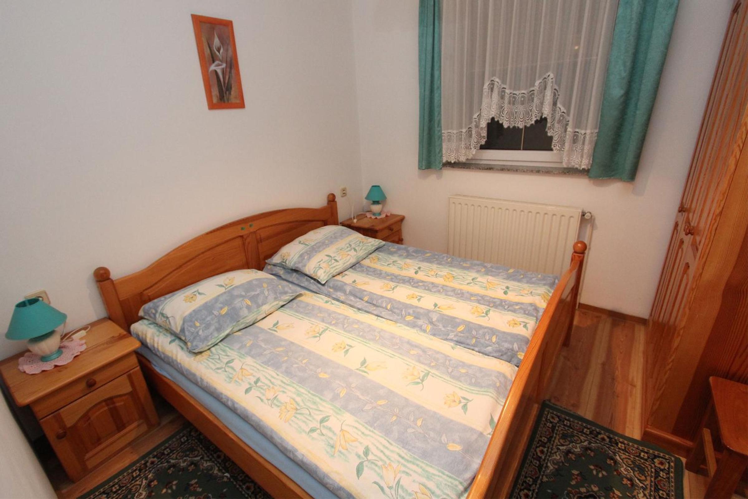 Apartment with Balcony photo 2