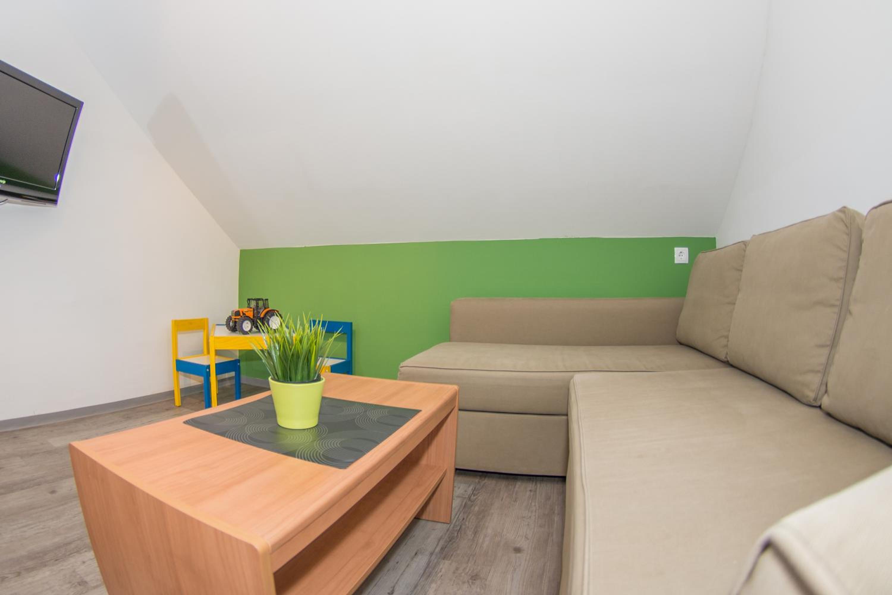 Two-Bedroom Deluxe Apartment with Balcony photo 1