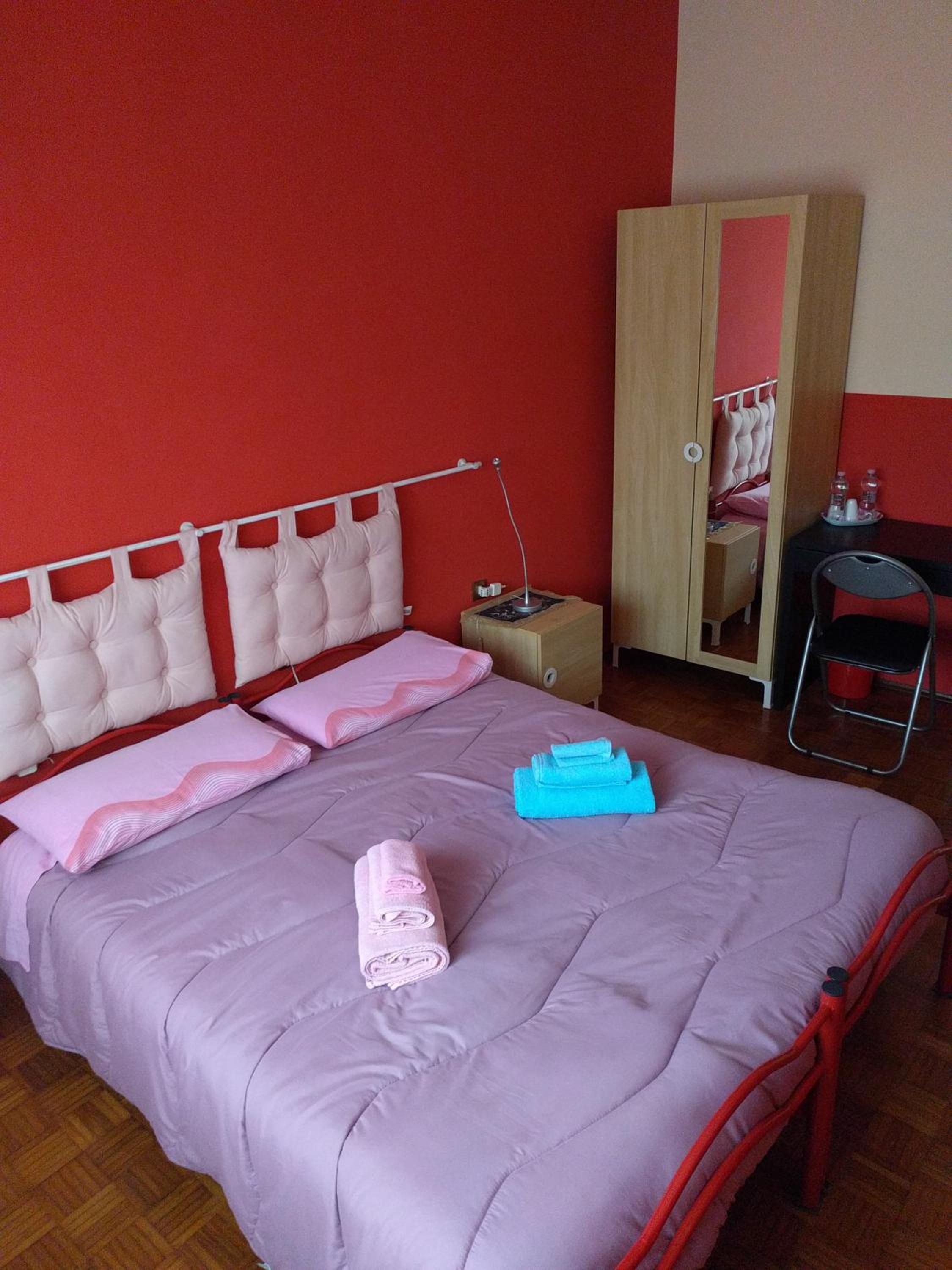 Double or Twin Room with Shared Bathroom photo 3