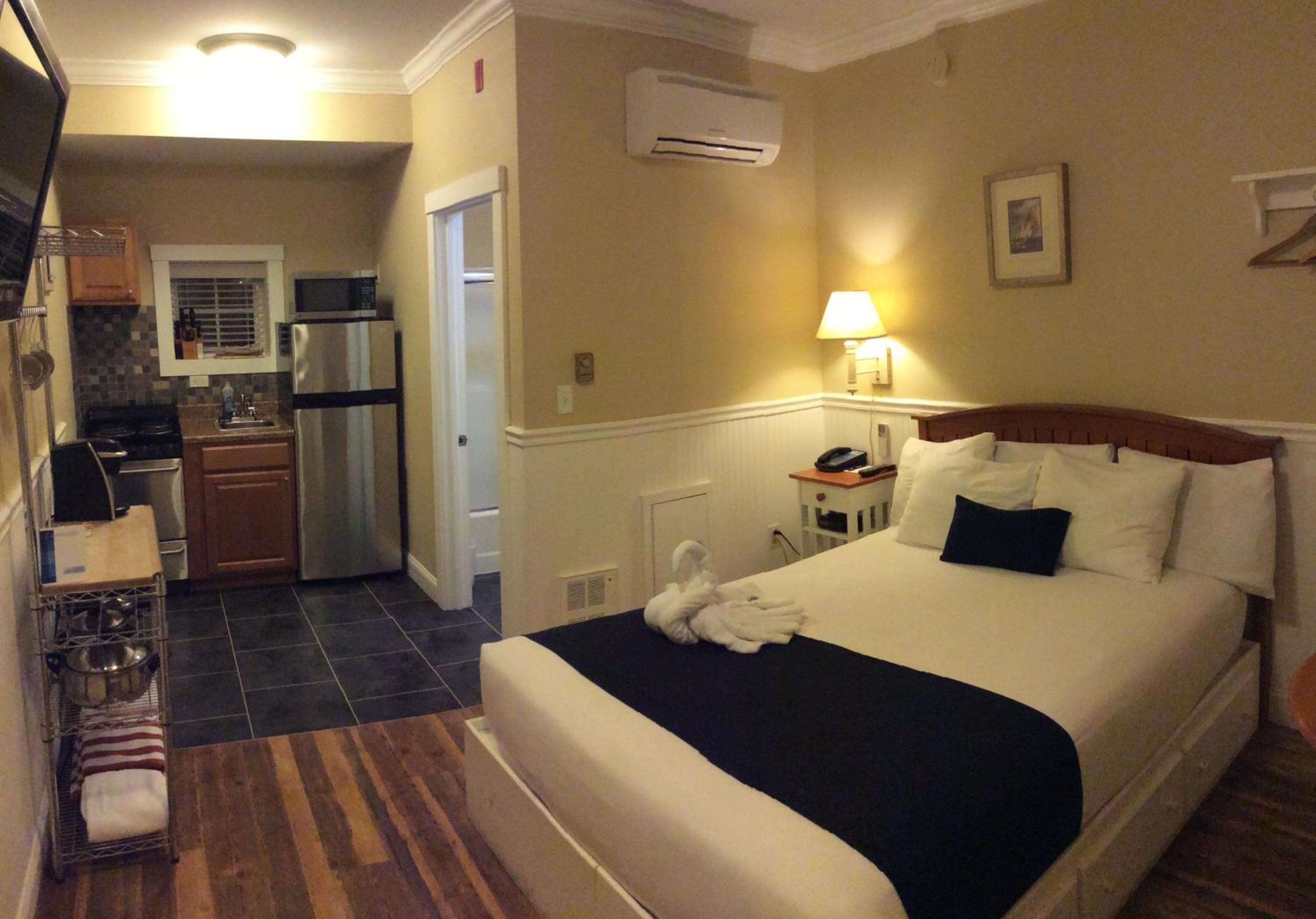 Queen Room photo 3