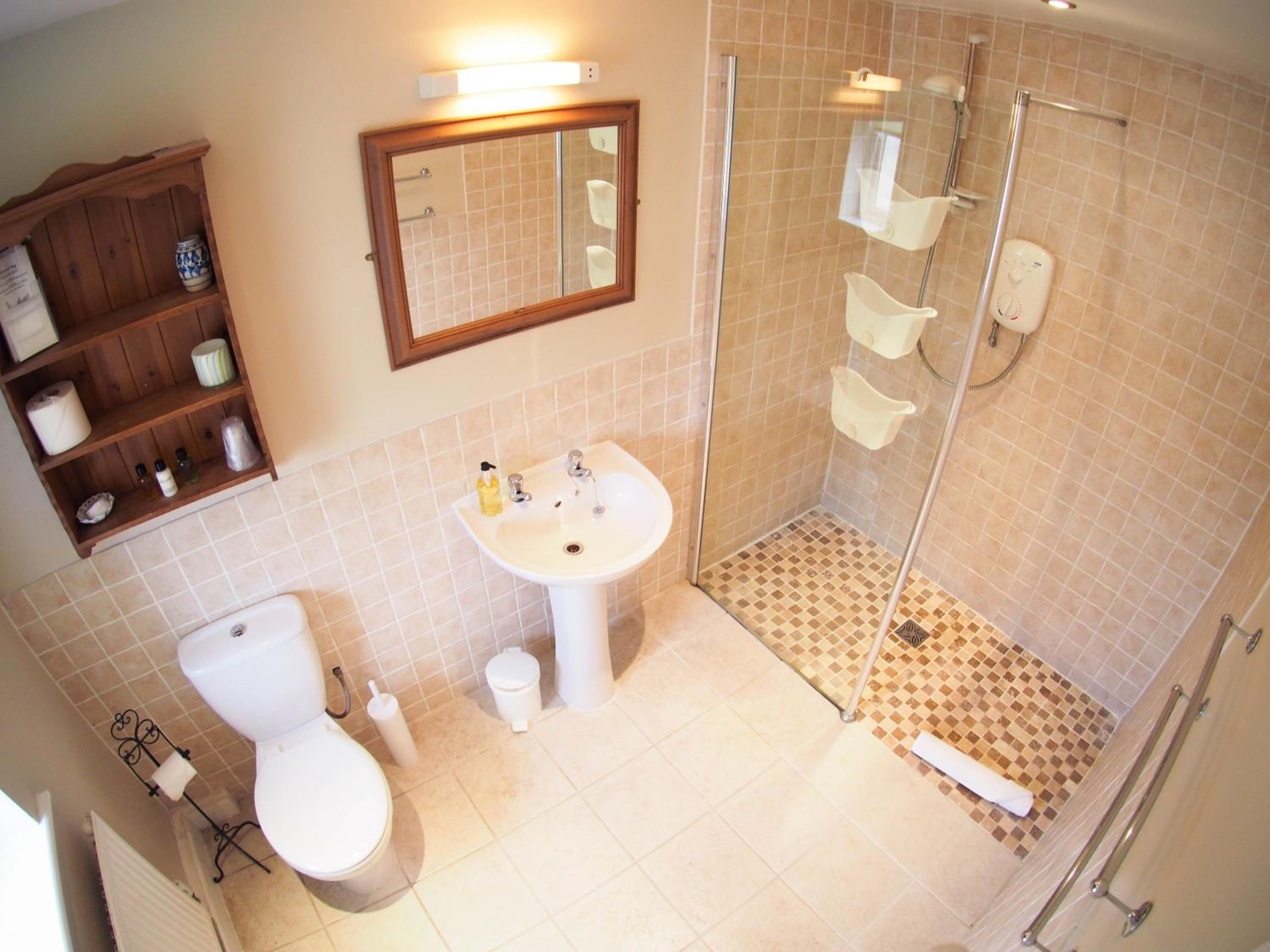 Budget Double or Twin Room photo 3