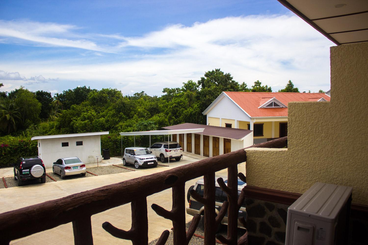 Twin Room with Balcony - Photo 10