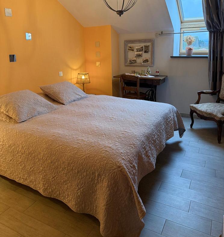Double Room with Private Bathroom