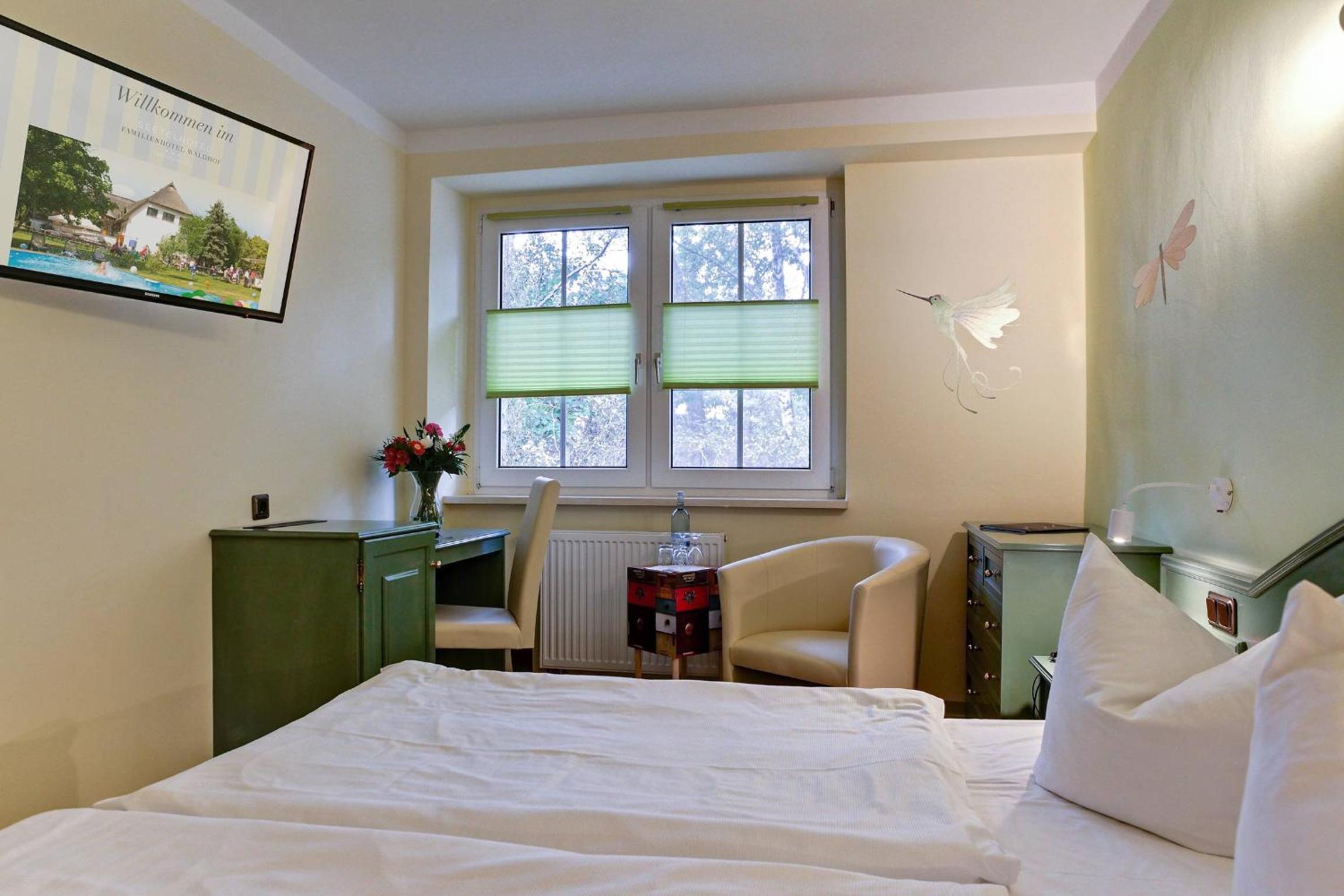 Standard Double Room - Photo 3