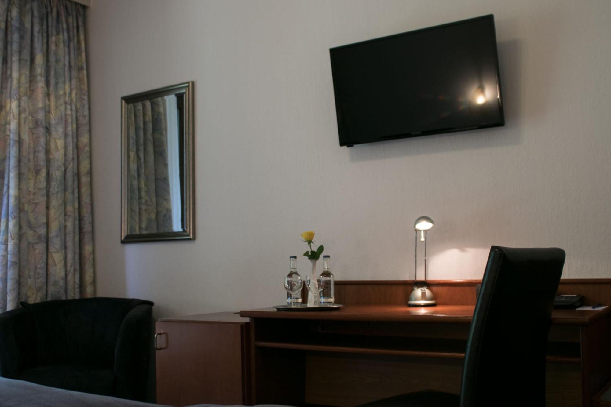 Single Room photo 2